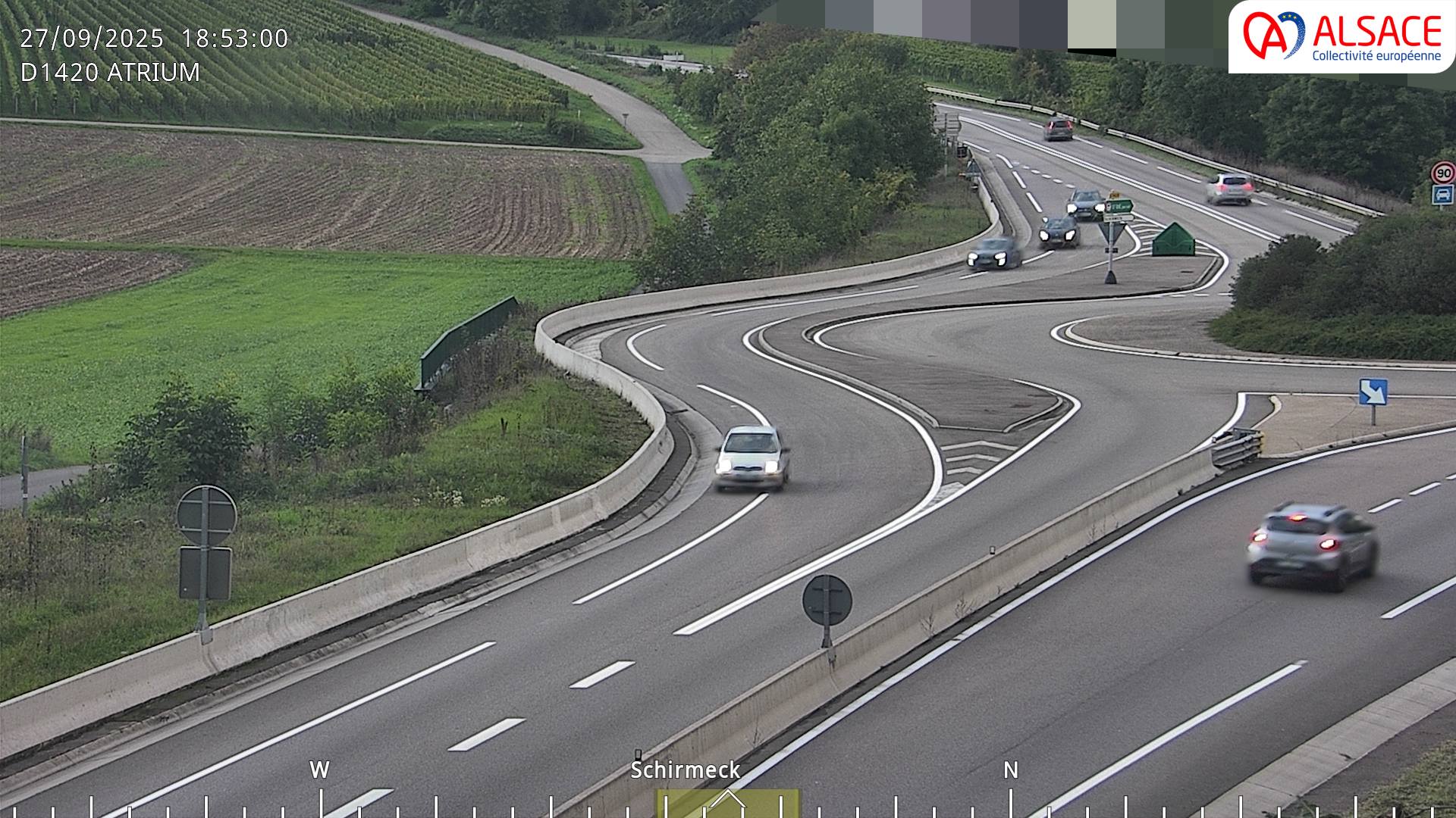 <h2>Webcam à Dorlisheim sur la D1420 (au bout de l'A352), au sud de Molsheim, au niveau du rond-point de la zone commercial Atrium. Vue sur les vignes du vin d'Alsace, orientée vers Gresswiller</h2>
