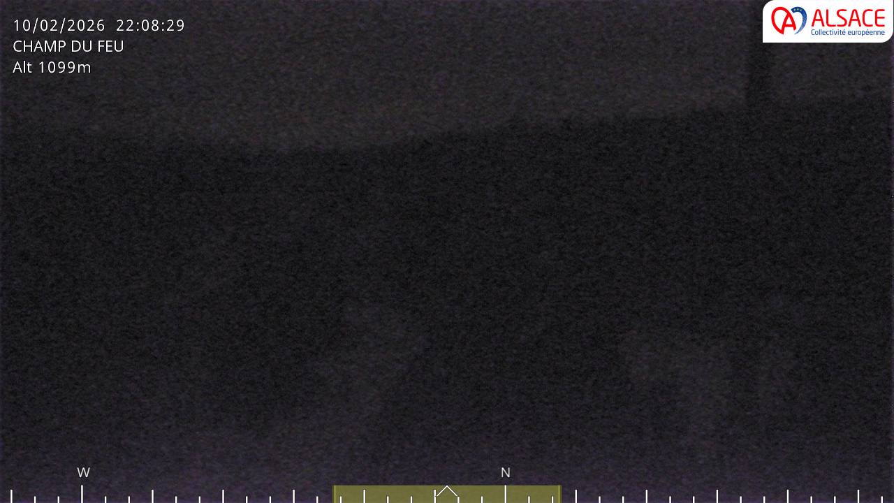 <h2>Webcam trafic à proximité de la station du Champ du feu. Vue sur le D214 et la Tour du Champ du feu à 1097 mètres d'altitude dans les Vosges alsaciennes</h2>