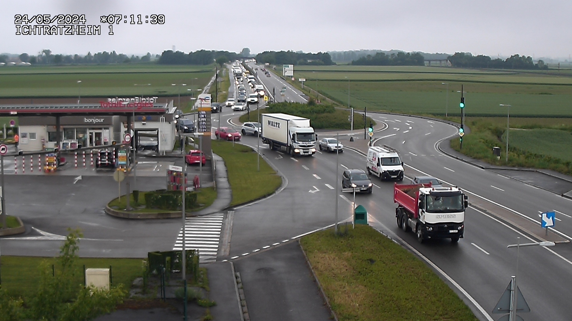 Webcam à Ichtratzheim, au sud de Strasbourg sur la D1089 (anciennement D89). Vue orientée vers Colmar