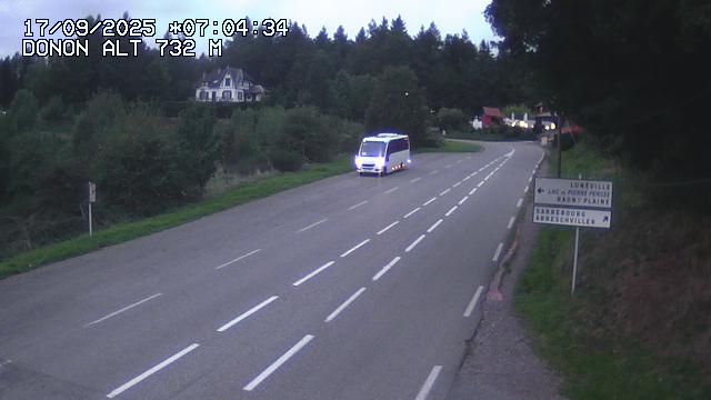 Webcam routière au niveau du col de Donon dans les Vosges à Grandfontaine, en Alsace, à 732 mètres d'altitude