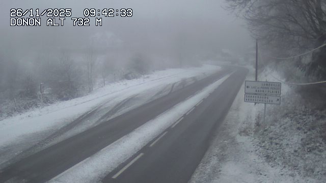 Webcam routière au niveau du col de Donon dans les Vosges à Grandfontaine, en Alsace, à 732 mètres d'altitude