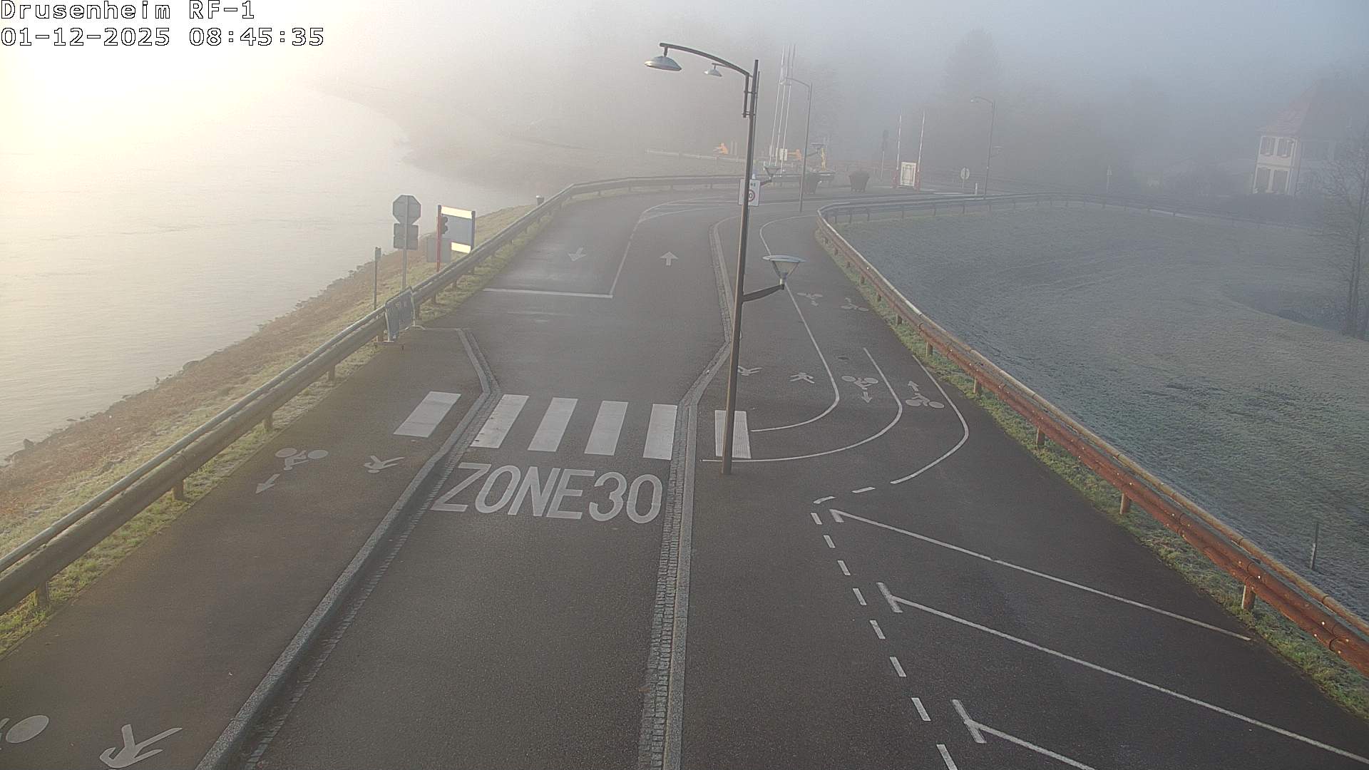 Webcam avant la rampe d'embarquement du bac de Drusenheim permettant de traverser le Pont du Rhin