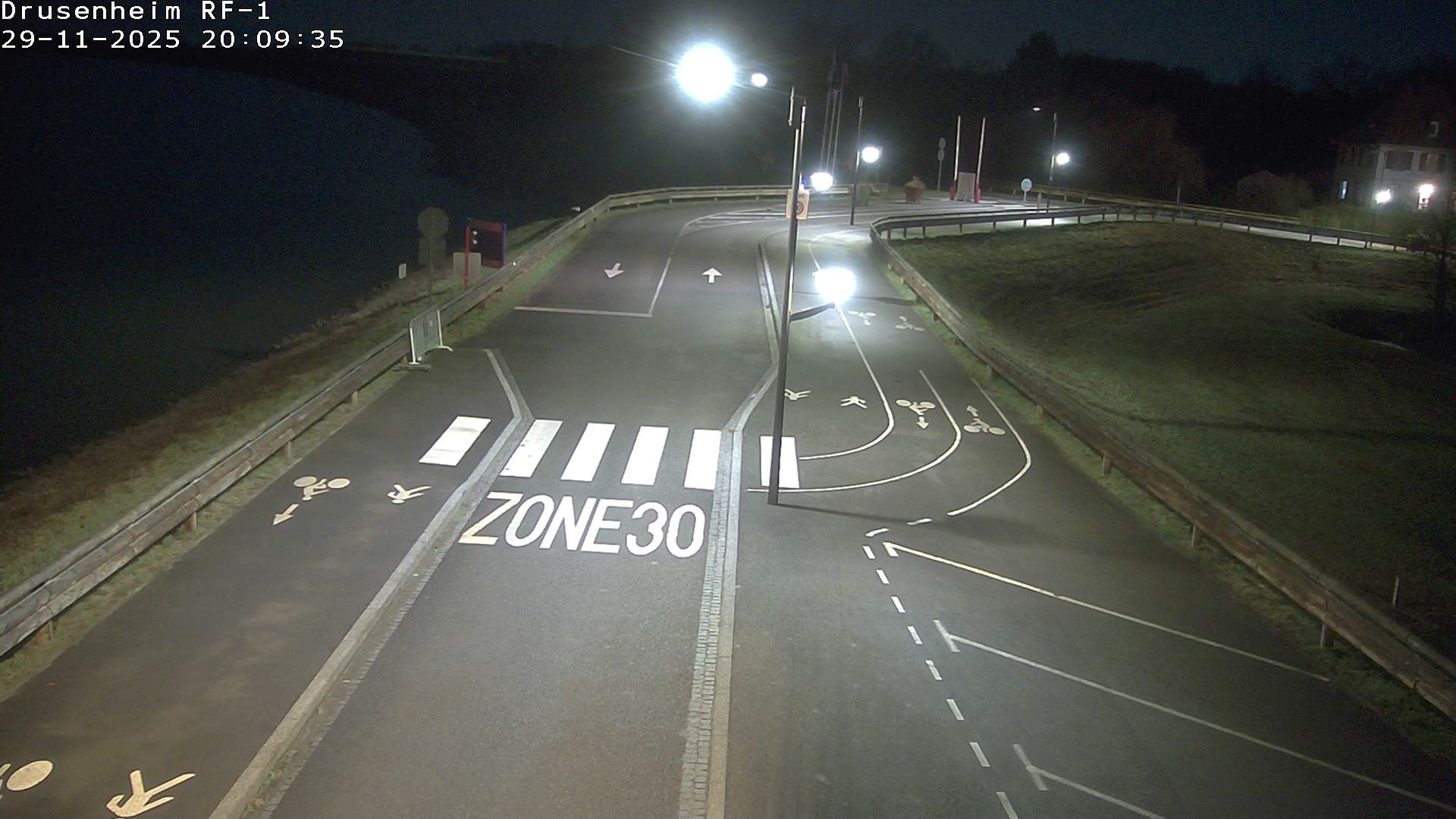 <h2>Webcam avant la rampe d'embarquement du bac de Drusenheim permettant de traverser le Pont du Rhin</h2>