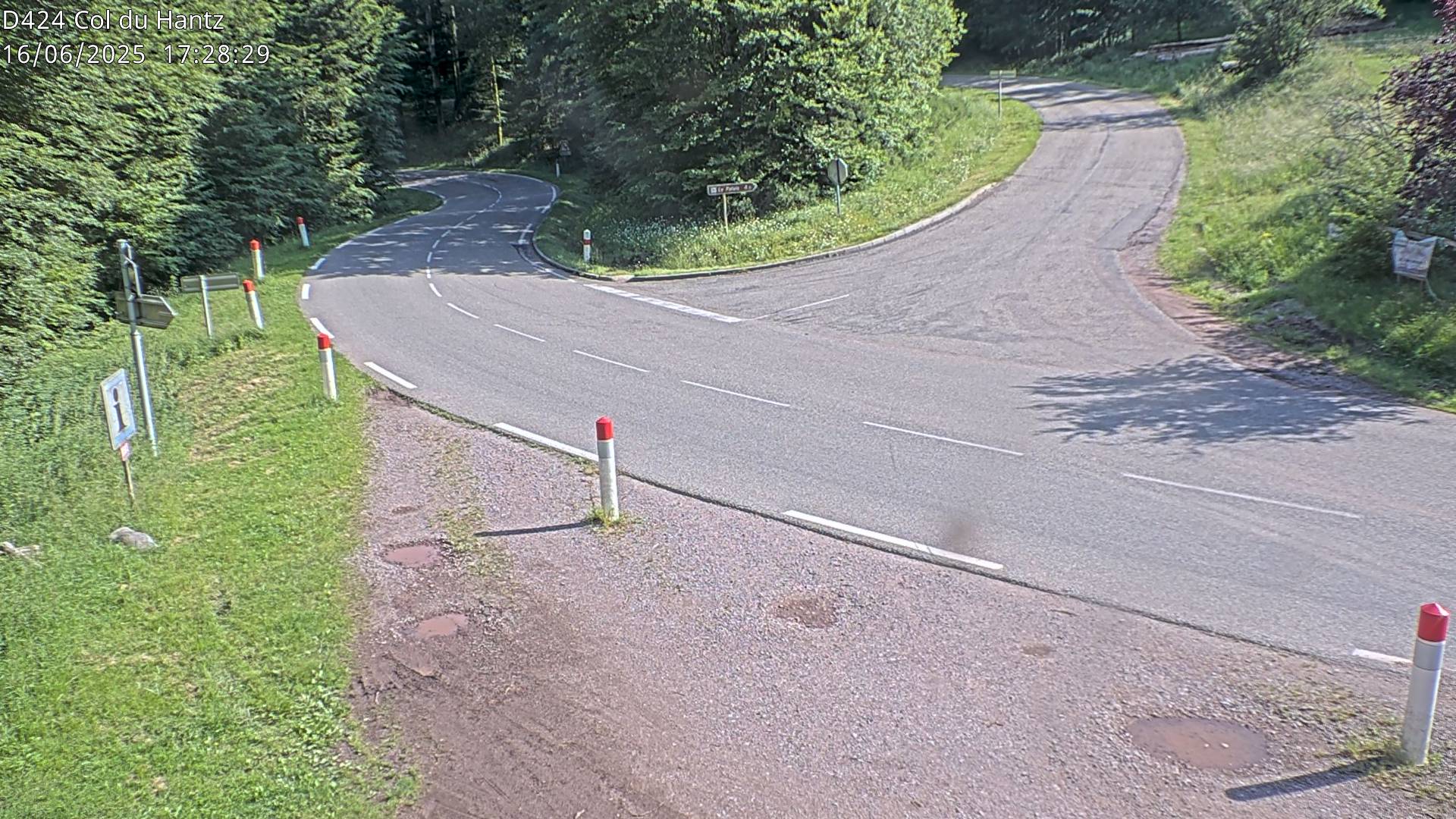 Webcam dans les Vosges au niveau du col du Hantz, côté alsacien à 640 mètres d'altitude, sur la RD424 à Saulxures