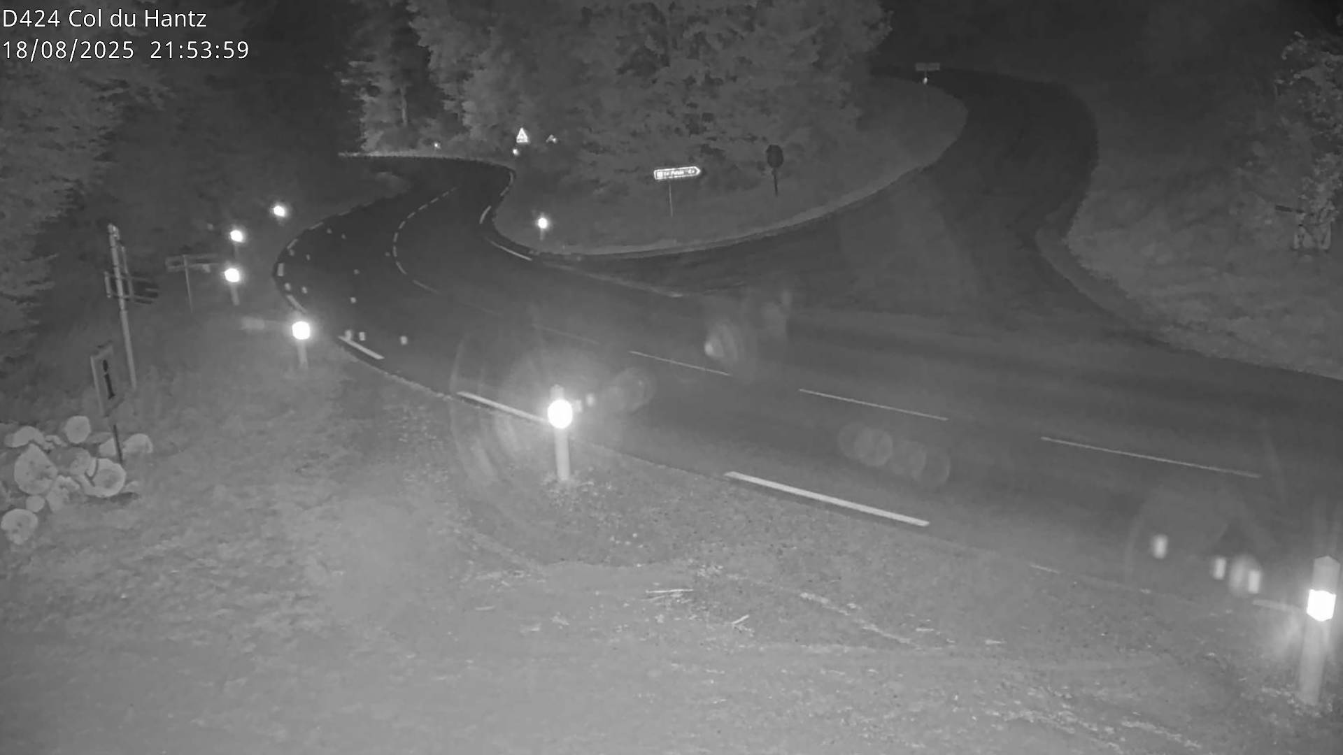 Webcam dans les Vosges au niveau du col du Hantz, côté alsacien à 640 mètres d'altitude, sur la RD424 à Saulxures