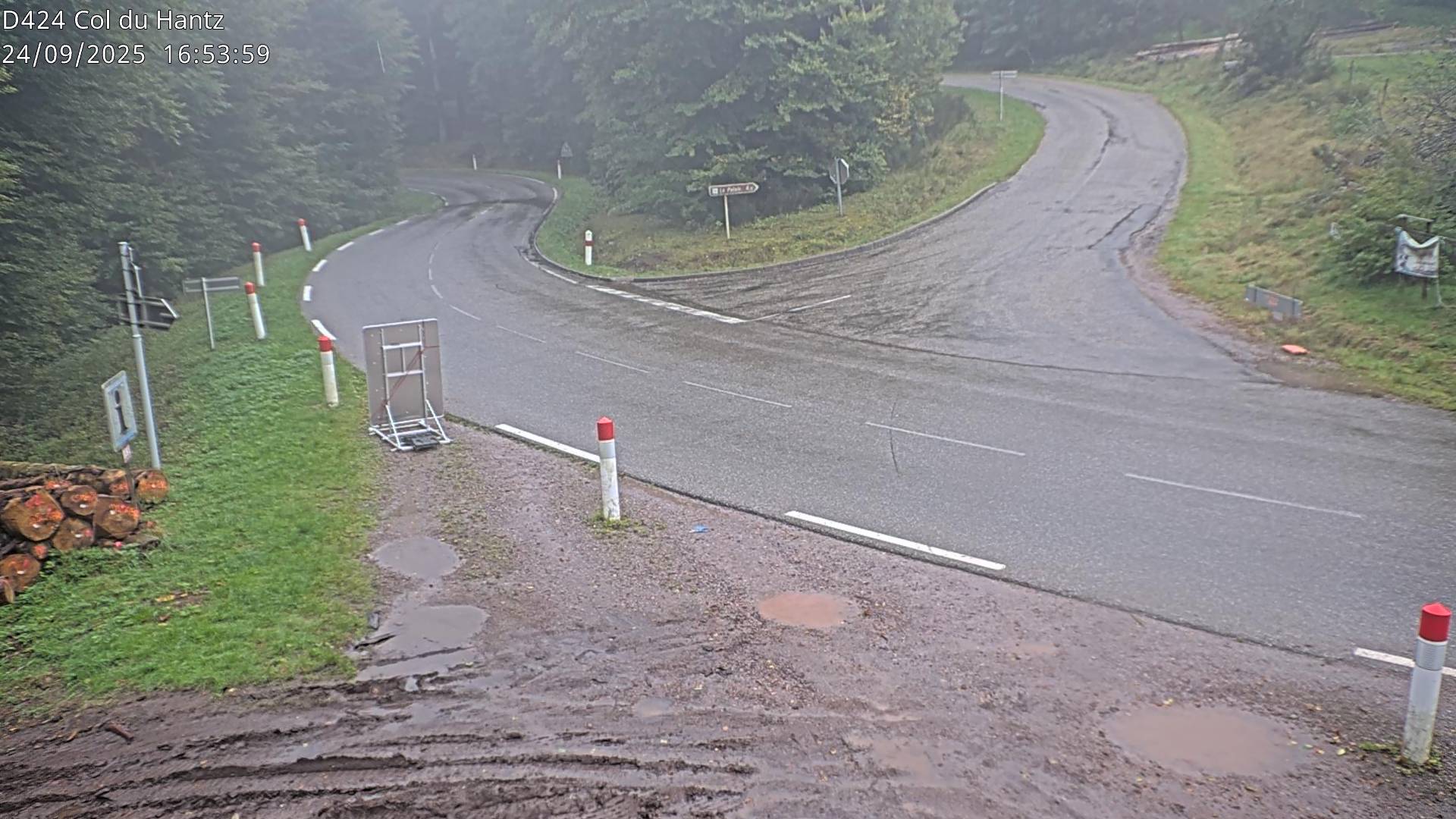 <h2>Webcam dans les Vosges au niveau du col du Hantz, côté alsacien à 640 mètres d'altitude, sur la RD424 à Saulxures</h2>