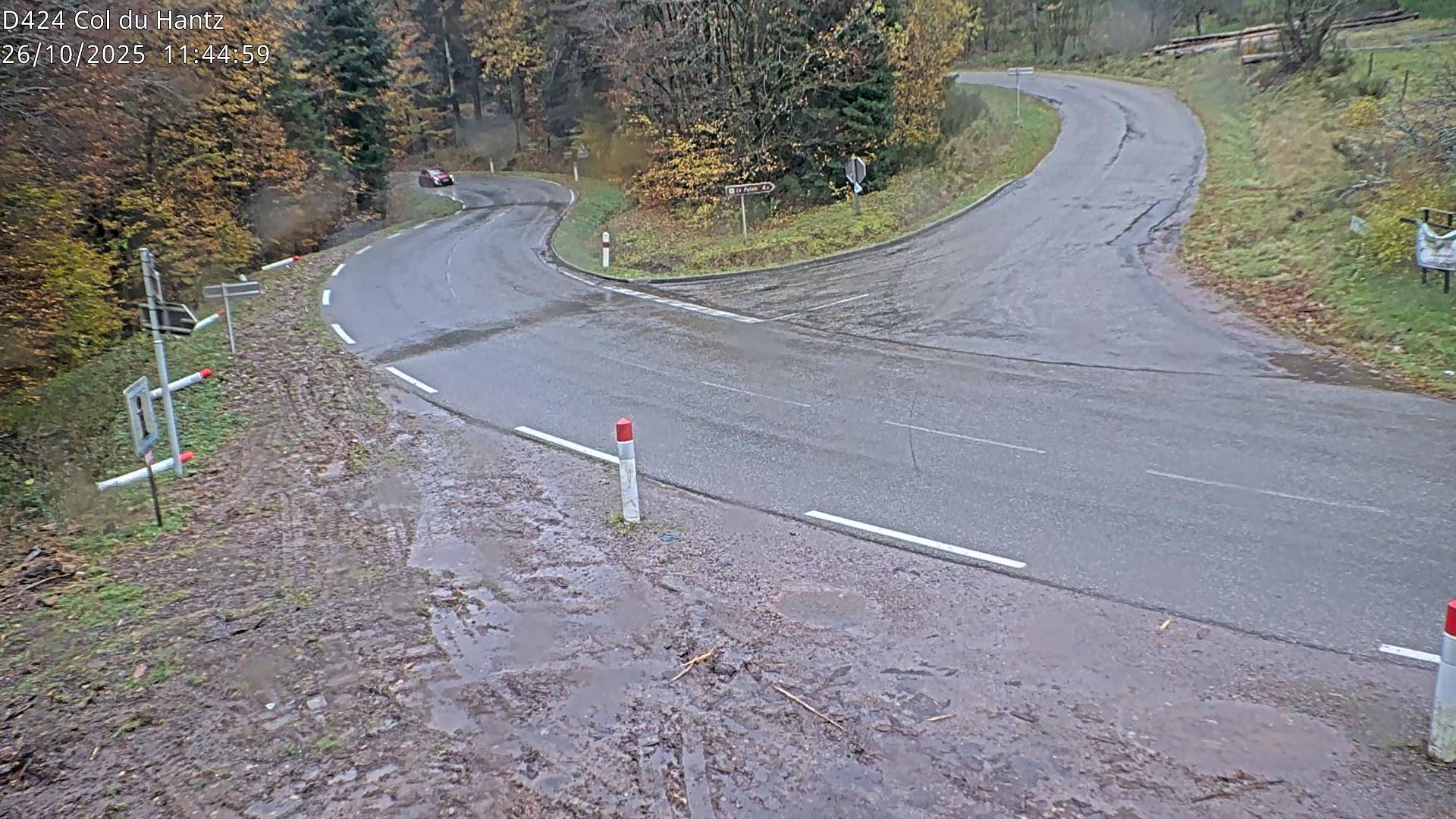 Webcam dans les Vosges au niveau du col du Hantz, côté alsacien à 640 mètres d'altitude, sur la RD424 à Saulxures