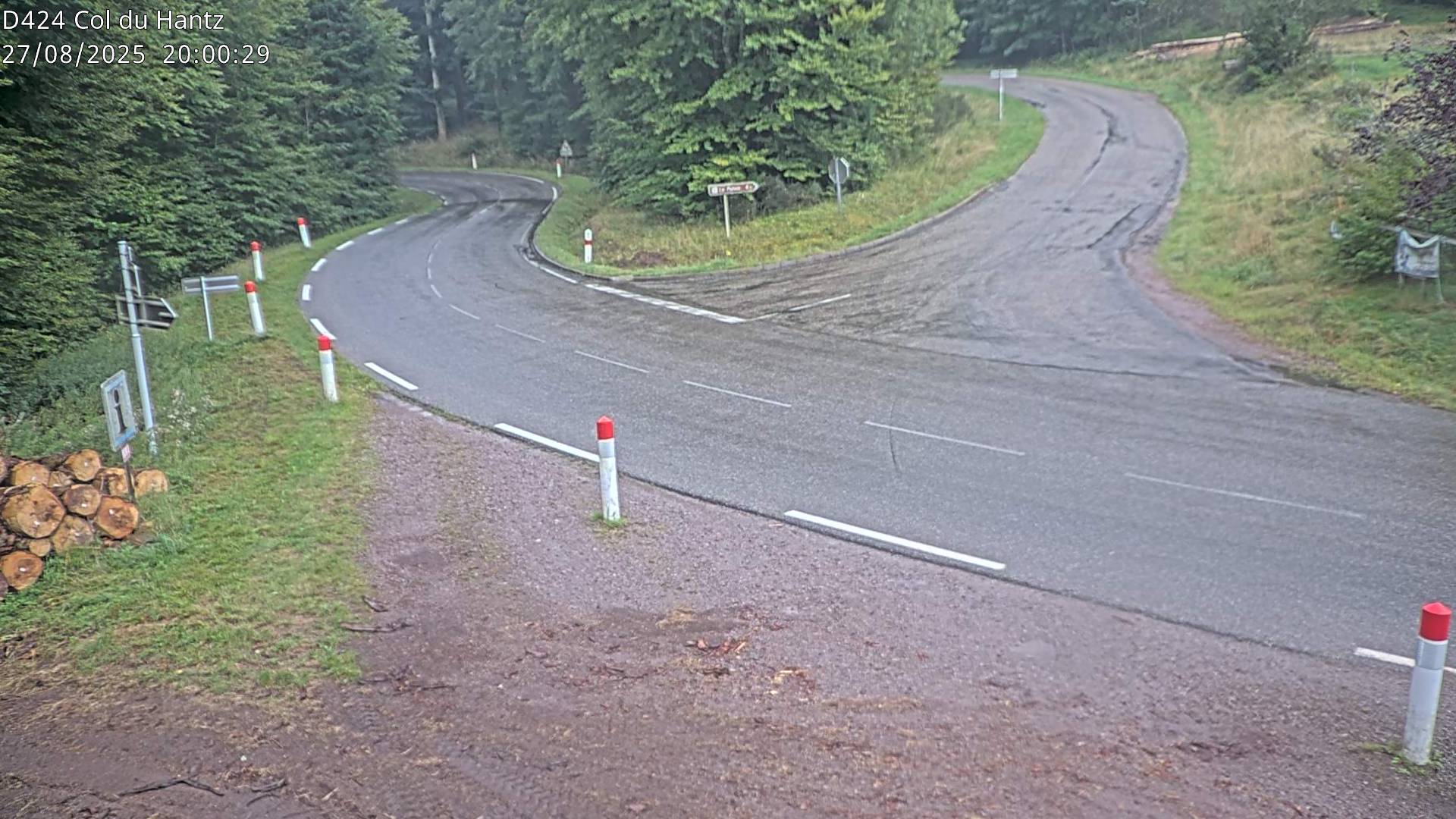 <h2>Webcam dans les Vosges au niveau du col du Hantz, côté alsacien à 640 mètres d'altitude, sur la RD424 à Saulxures</h2>