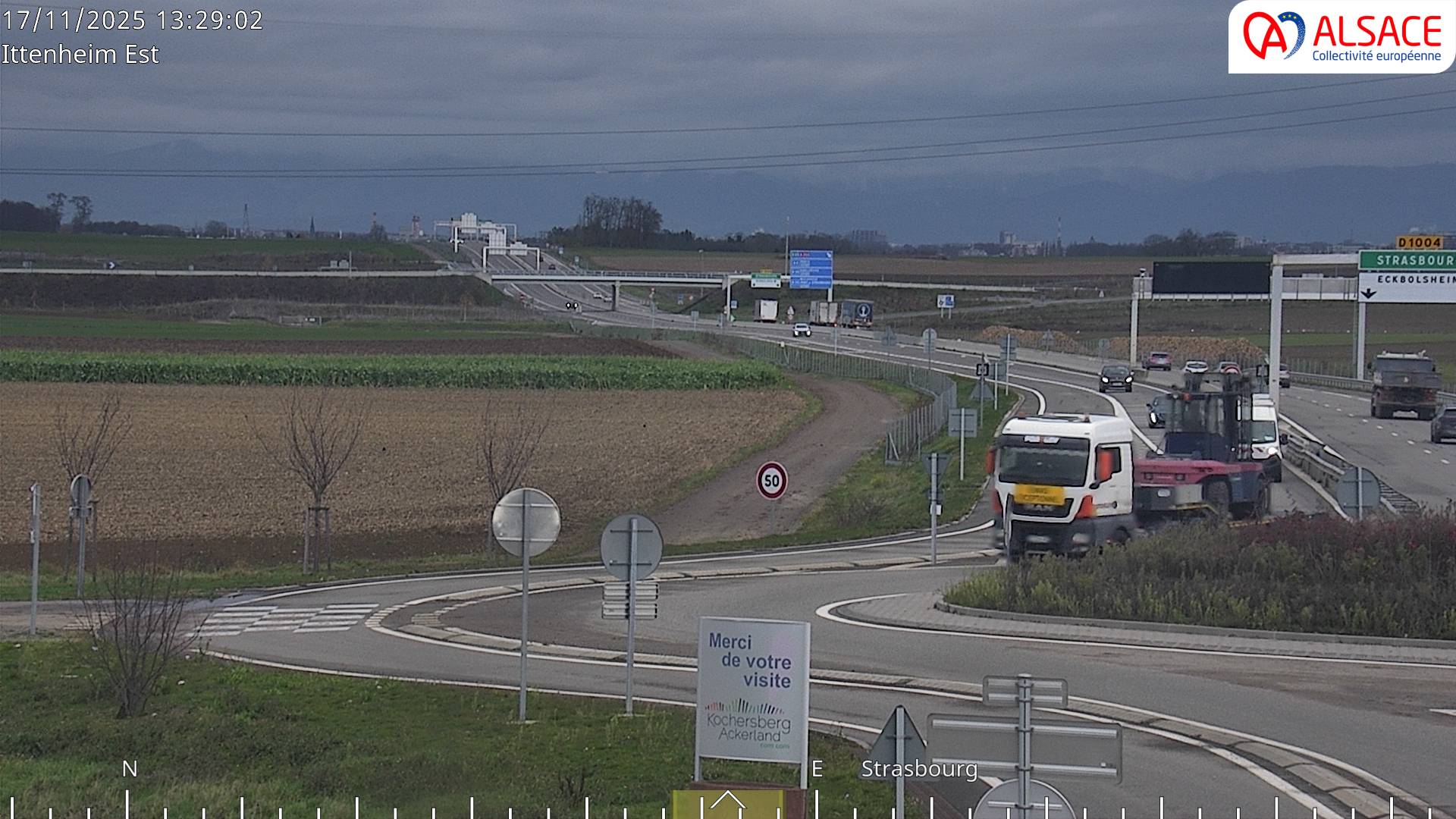 Caméra de circulation sur la N4 (à la fin de la D1004) à la sortie d'Ittenheim, à proximité de l'accès à l'A355 et de la métropole de Strasbourg