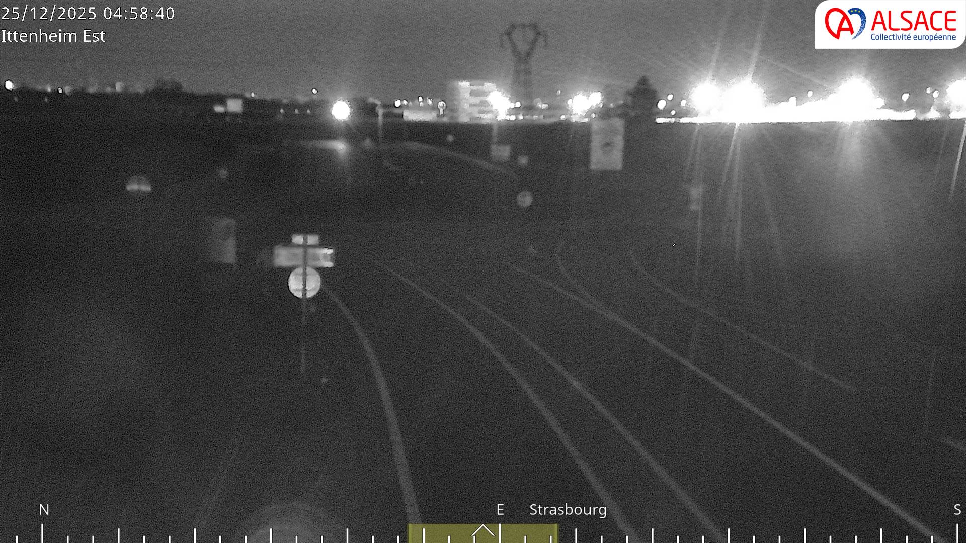 Caméra de circulation sur la N4 (à la fin de la D1004) à la sortie d'Ittenheim, à proximité de l'accès à l'A355 et de la métropole de Strasbourg