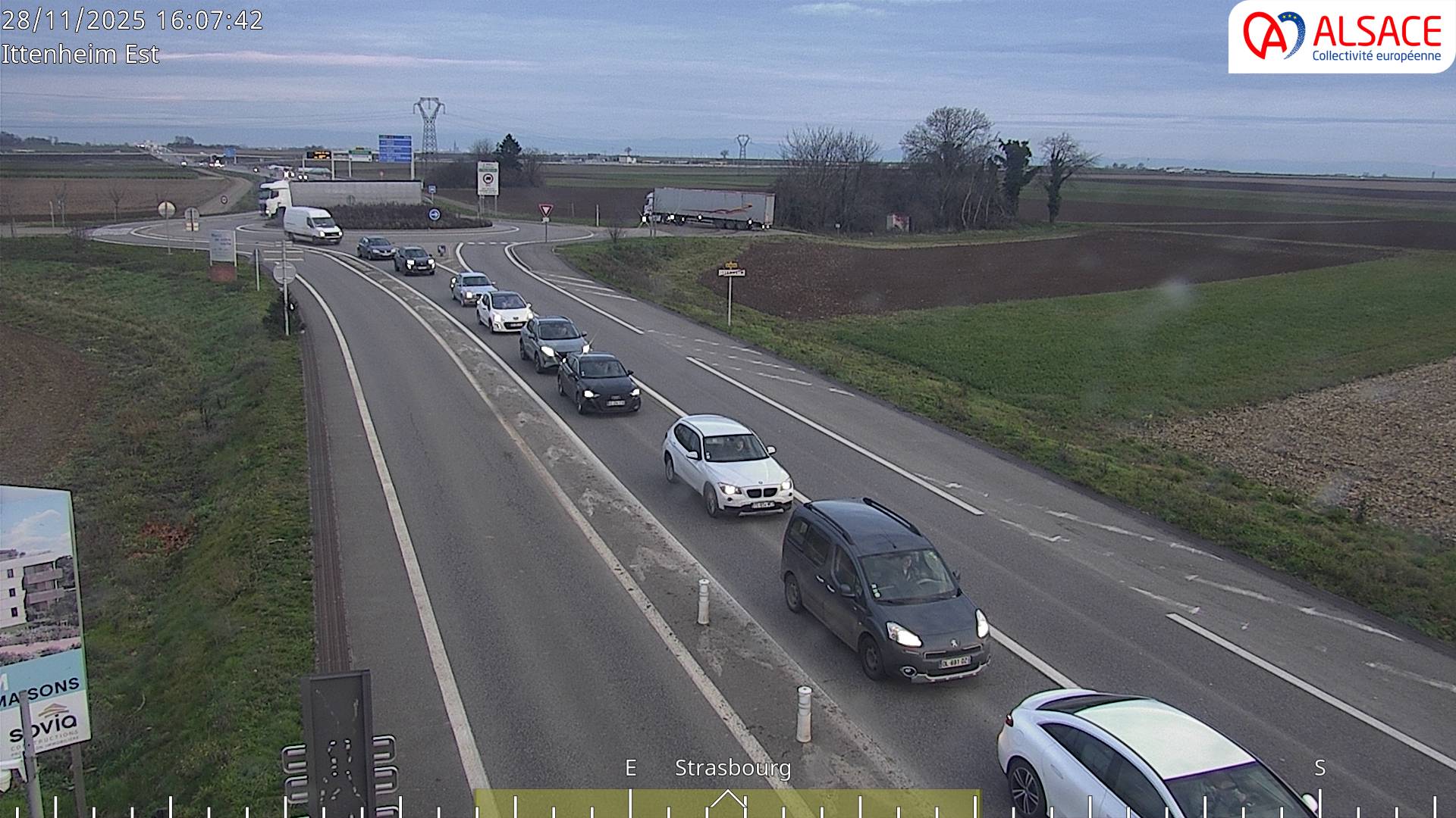 Caméra de circulation sur la N4 (à la fin de la D1004) à la sortie d'Ittenheim, à proximité de l'accès à l'A355 et de la métropole de Strasbourg