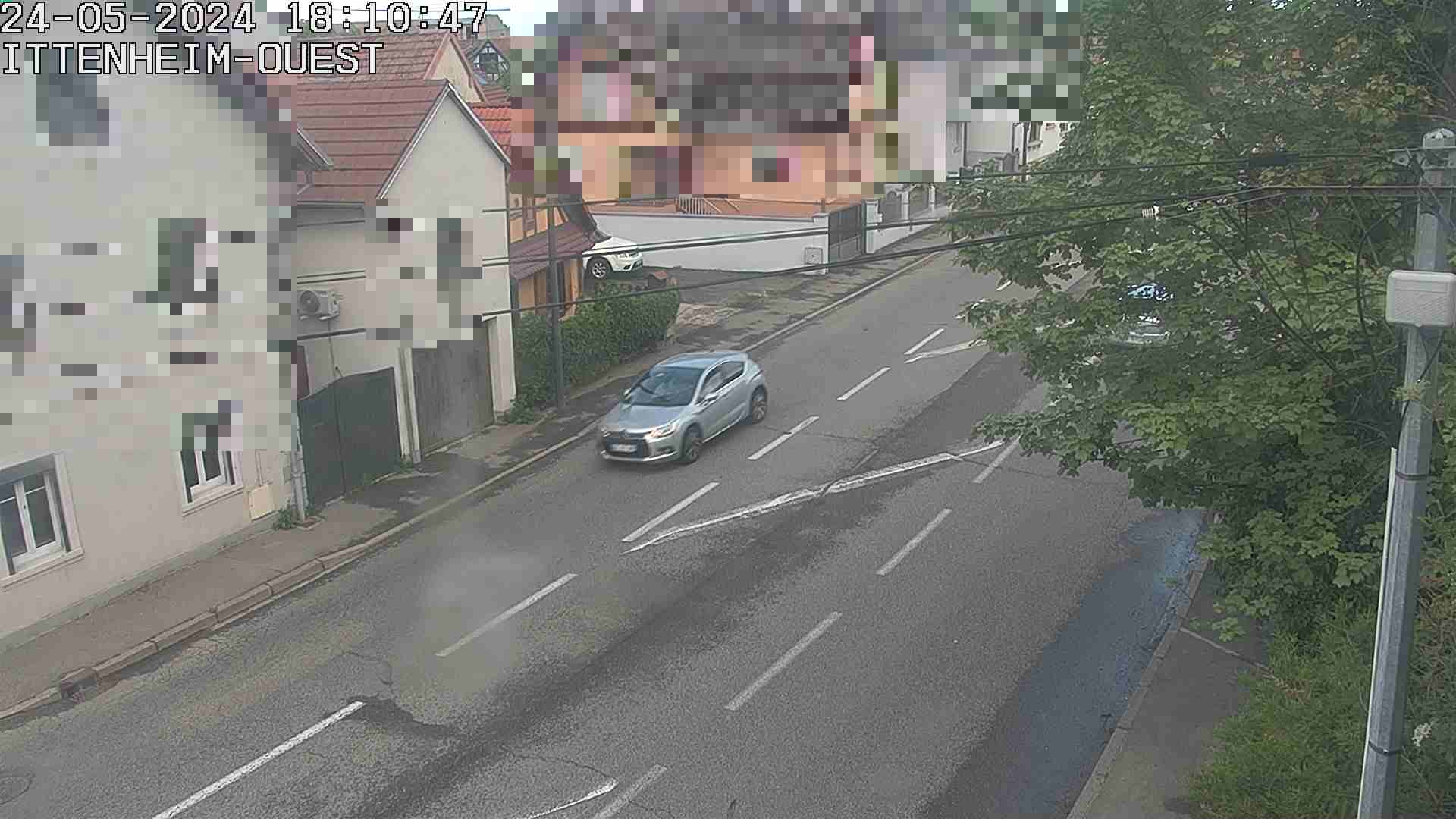 Webcam routière à la fin de la D1004 à la sortie d'Ittenheim en venant de Strasbourg, en provenance du Contournement Ouest de Strasbourg (A355) et de la Nationale 4