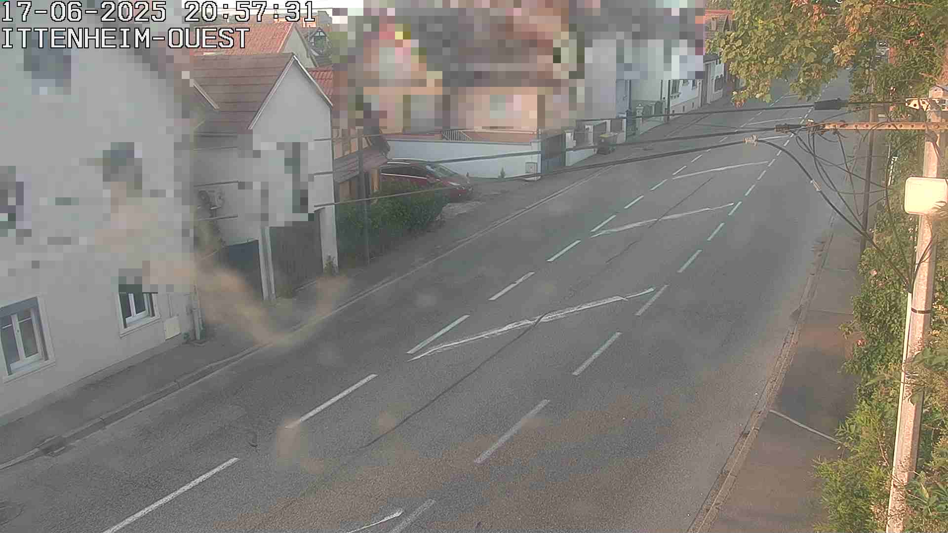 Webcam routière à la fin de la D1004 à la sortie d'Ittenheim en venant de Strasbourg, en provenance du Contournement Ouest de Strasbourg (A355) et de la Nationale 4