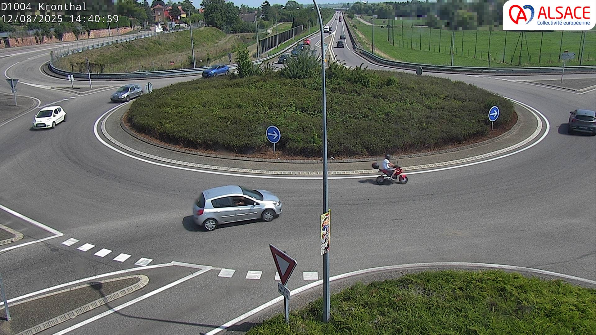 Webcam à la sortie de Marlenheim sur le rond-point joignant la D1002, la D422 et la D2004