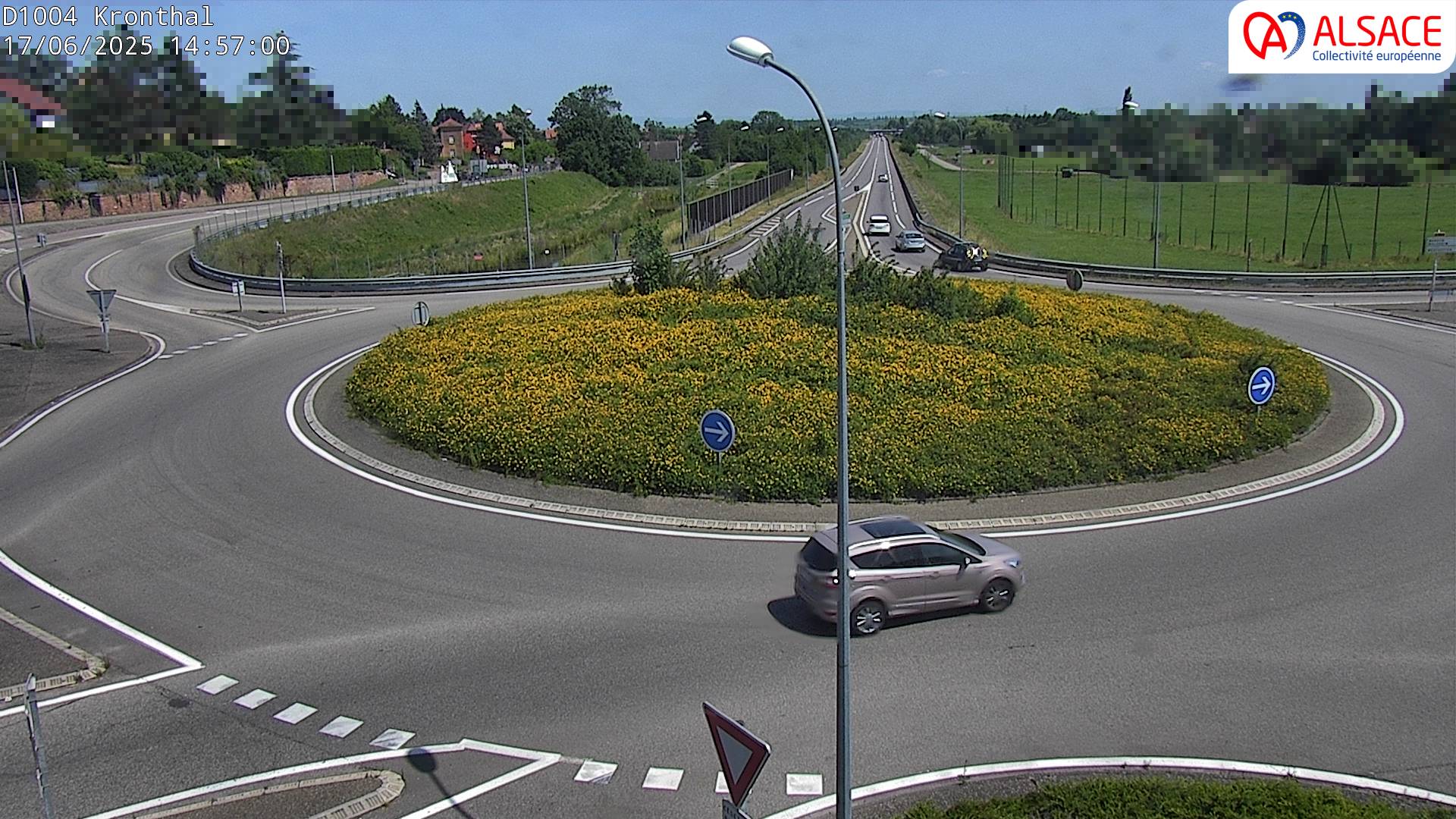 <h2>Webcam à la sortie de Marlenheim sur le rond-point joignant la D1002, la D422 et la D2004</h2>
