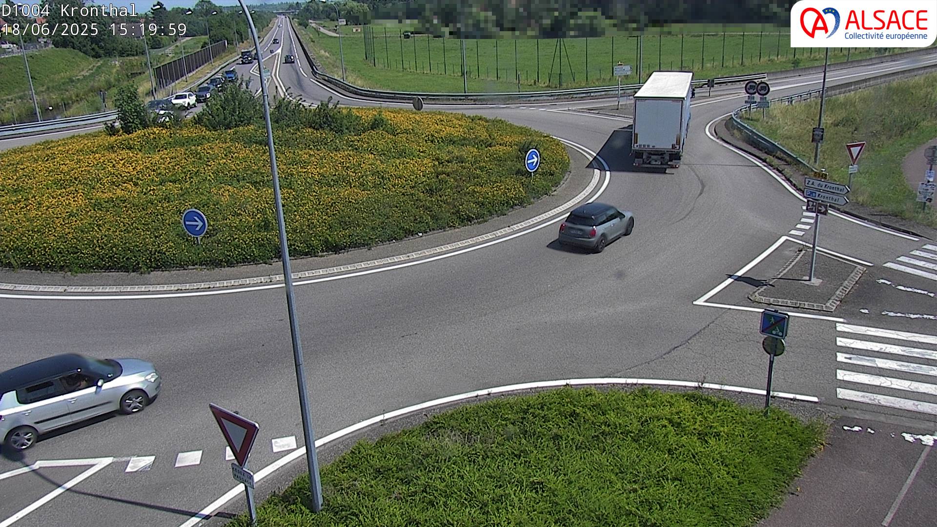 <h2>Webcam à la sortie de Marlenheim sur le rond-point joignant la D1002, la D422 et la D2004</h2>