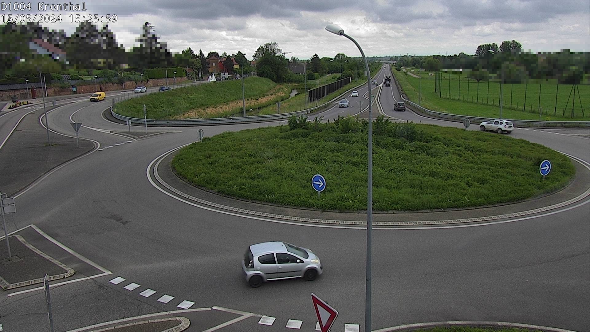 Webcam à la sortie de Marlenheim sur le rond-point joignant la D1002, la D422 et la D2004