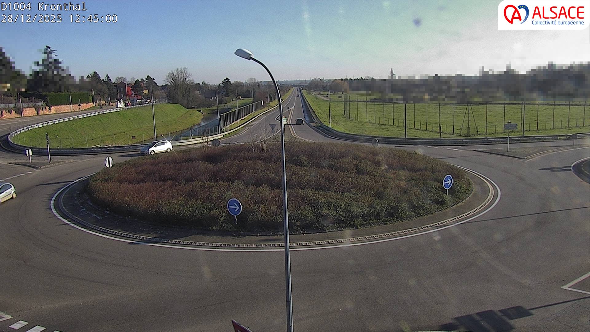 Webcam à la sortie de Marlenheim sur le rond-point joignant la D1002, la D422 et la D2004