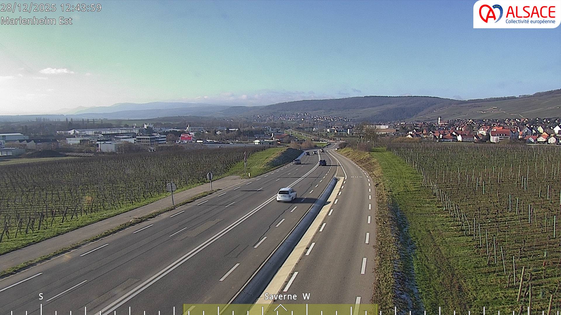 Webcam sur la D1004 à l'entrée de Marlenheim en venant de Strasbourg. Vue orientée vers l'est