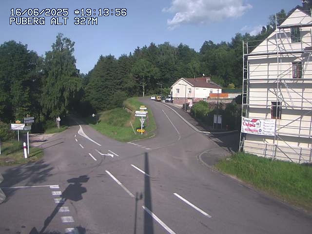 Webcam routière au niveau du col de Puberg à la jonction entre la D919 et la D935 à Rosteig, en Alsace, à 327 mètres d'altitude