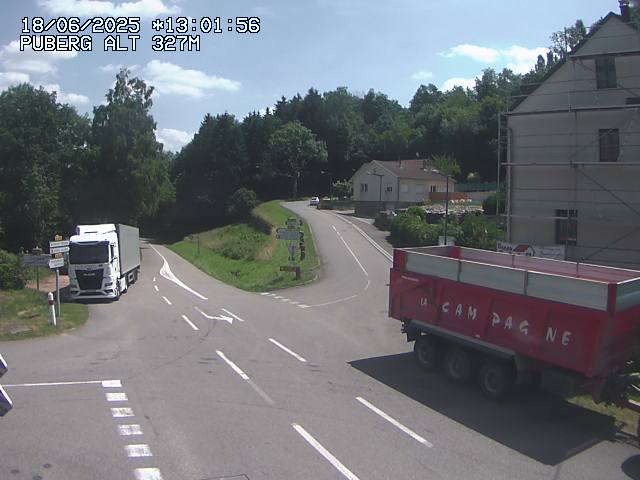 <h2>Webcam routière au niveau du col de Puberg à la jonction entre la D919 et la D935 à Rosteig, en Alsace, à 327 mètres d'altitude</h2>