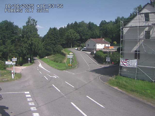 <h2>Webcam routière au niveau du col de Puberg à la jonction entre la D919 et la D935 à Rosteig, en Alsace, à 327 mètres d'altitude</h2>