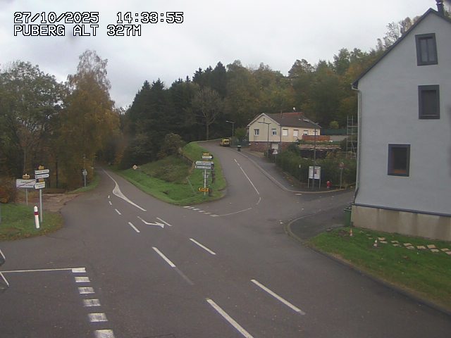 <h2>Webcam routière au niveau du col de Puberg à la jonction entre la D919 et la D935 à Rosteig, en Alsace, à 327 mètres d'altitude</h2>