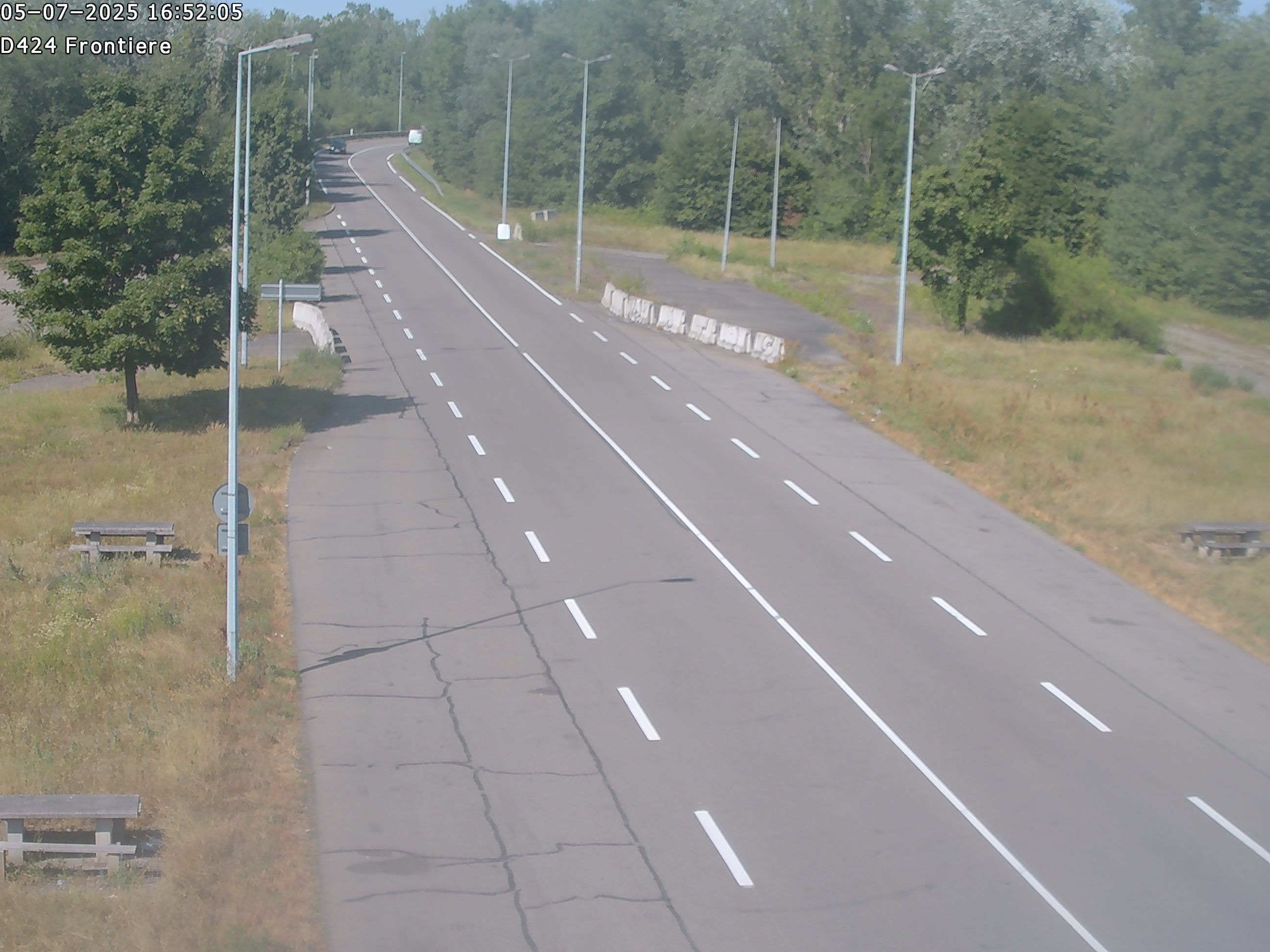 <h2>Webcam à Marckolsheim à la frontière franco-allemande, après la centrale hydroélectrique et les écluses EDF, au niveau de l'aire du Rhin</h2>