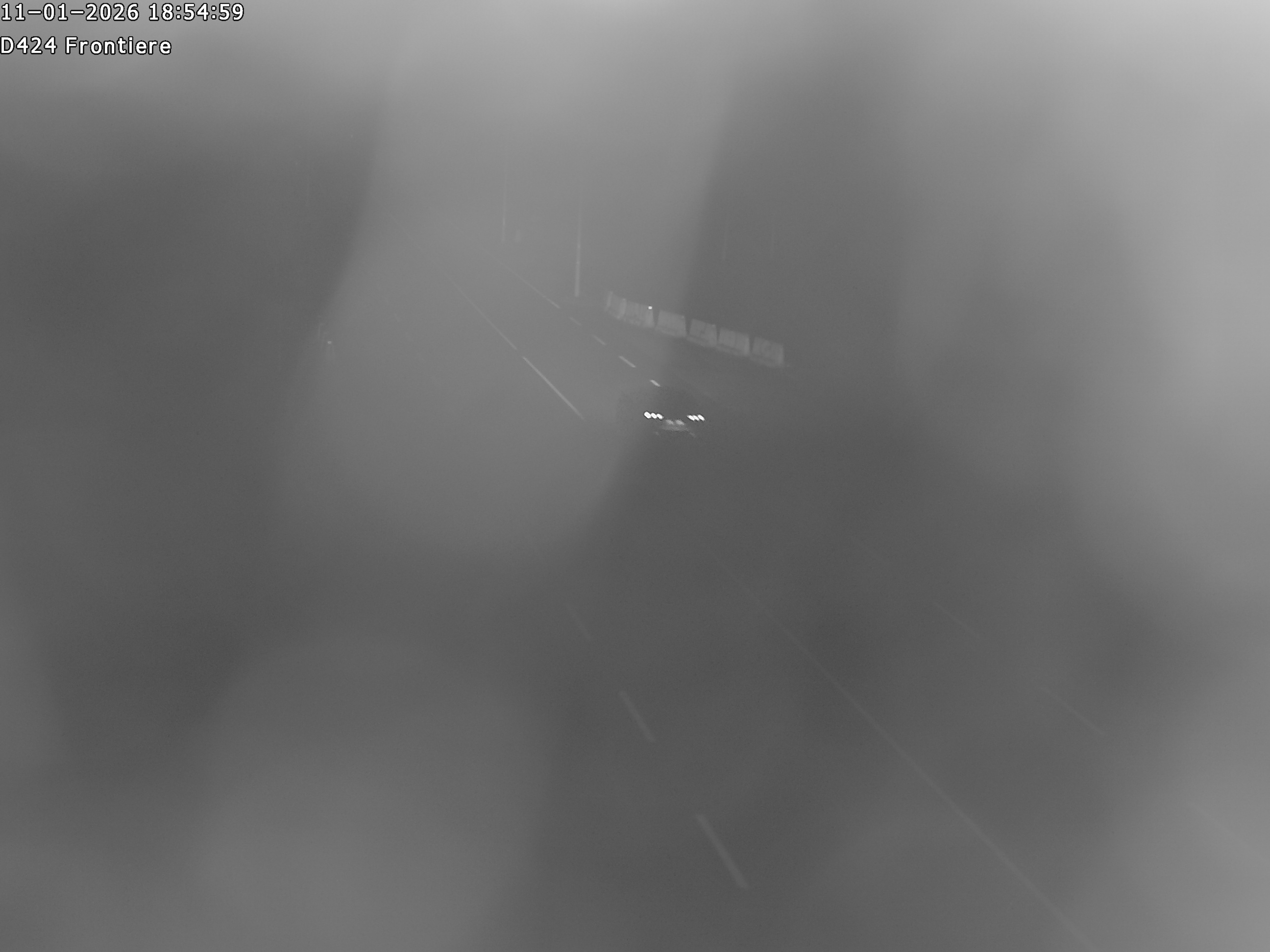 Webcam à Marckolsheim à la frontière franco-allemande, après la centrale hydroélectrique et les écluses EDF, au niveau de l'aire du Rhin