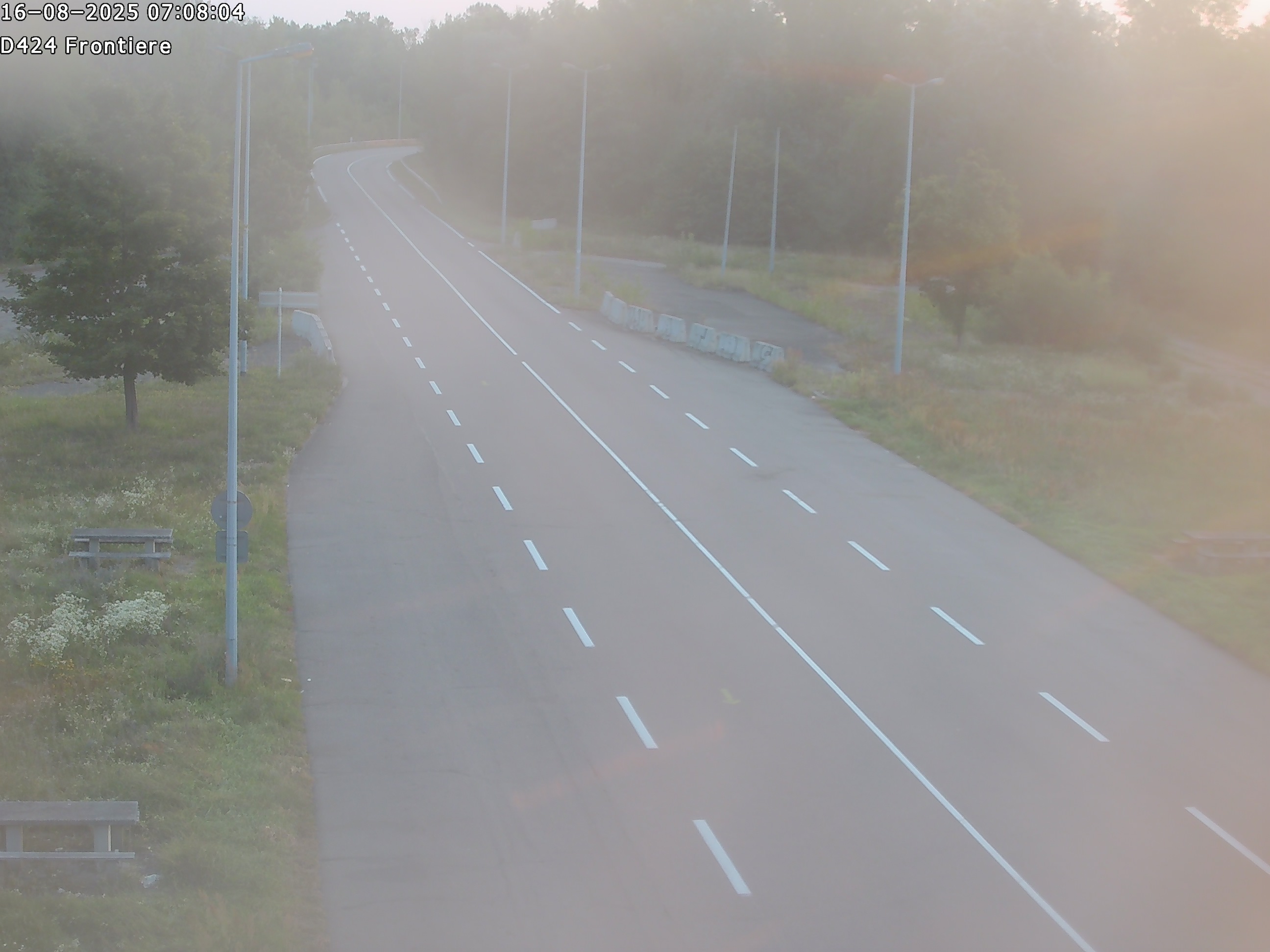 <h2>Webcam à Marckolsheim à la frontière franco-allemande, après la centrale hydroélectrique et les écluses EDF, au niveau de l'aire du Rhin</h2>