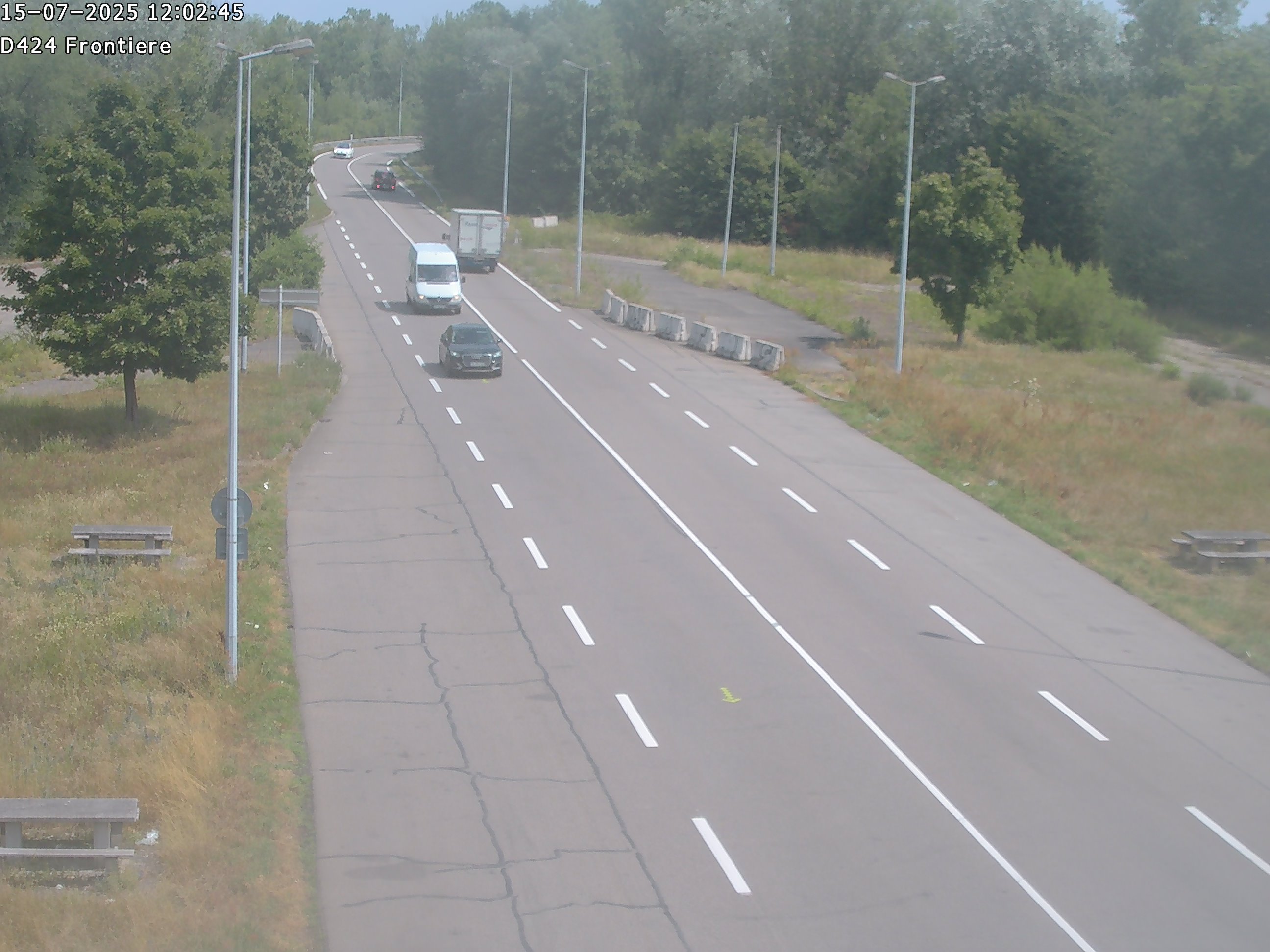 Webcam à Marckolsheim à la frontière franco-allemande, après la centrale hydroélectrique et les écluses EDF, au niveau de l'aire du Rhin