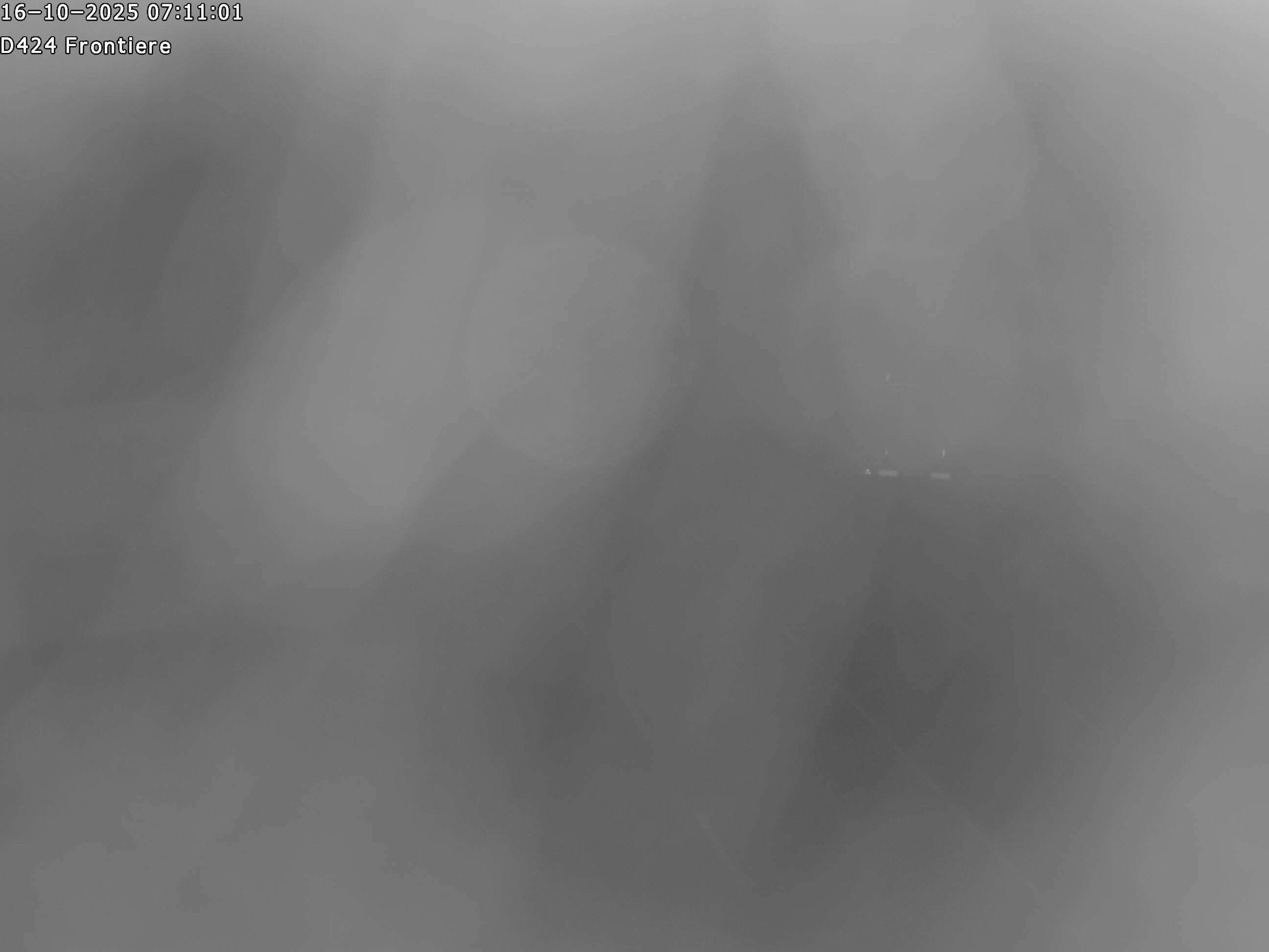 <h2>Webcam à Marckolsheim à la frontière franco-allemande, après la centrale hydroélectrique et les écluses EDF, au niveau de l'aire du Rhin</h2>