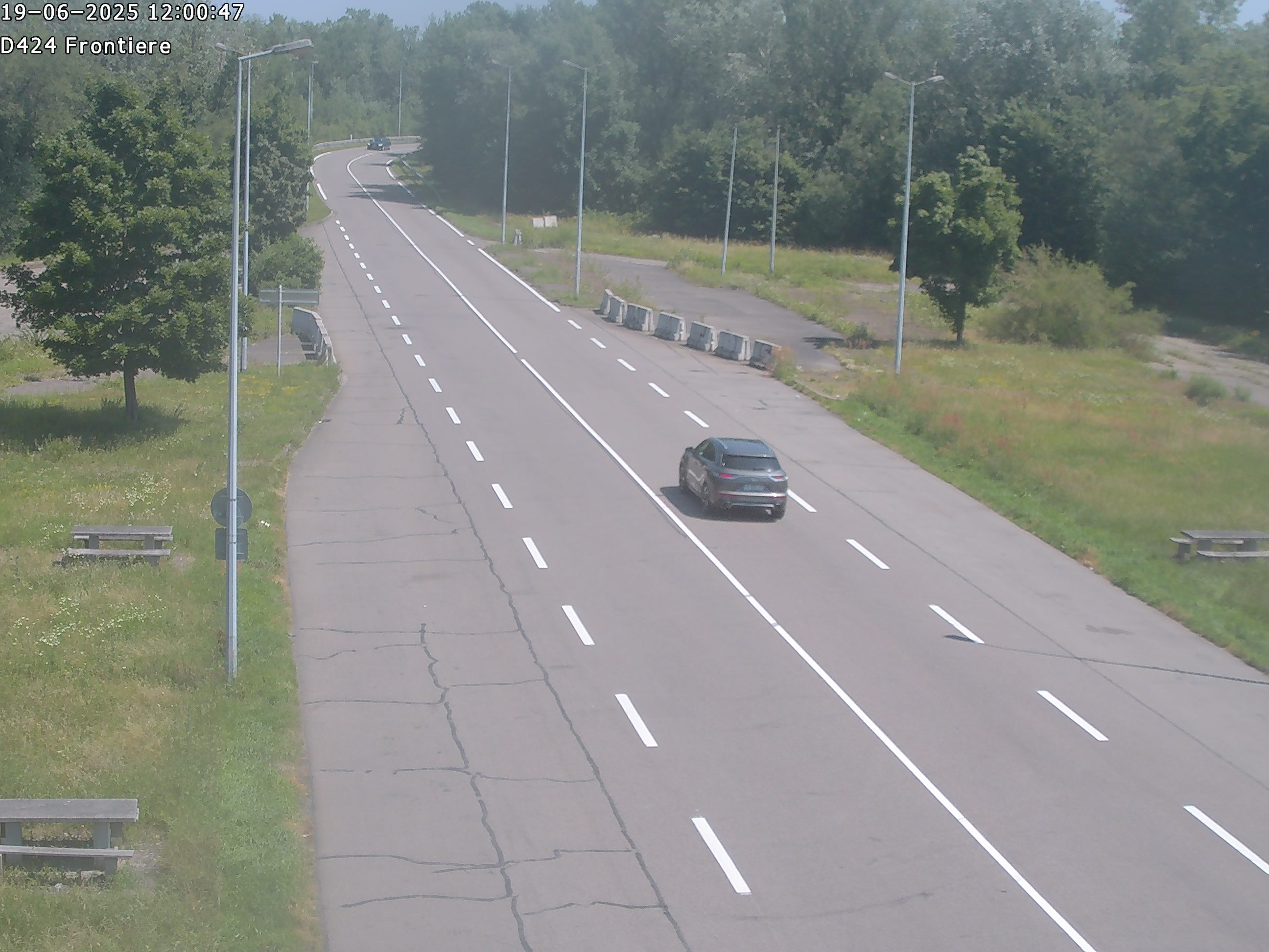 <h2>Webcam à Marckolsheim à la frontière franco-allemande, après la centrale hydroélectrique et les écluses EDF, au niveau de l'aire du Rhin</h2>