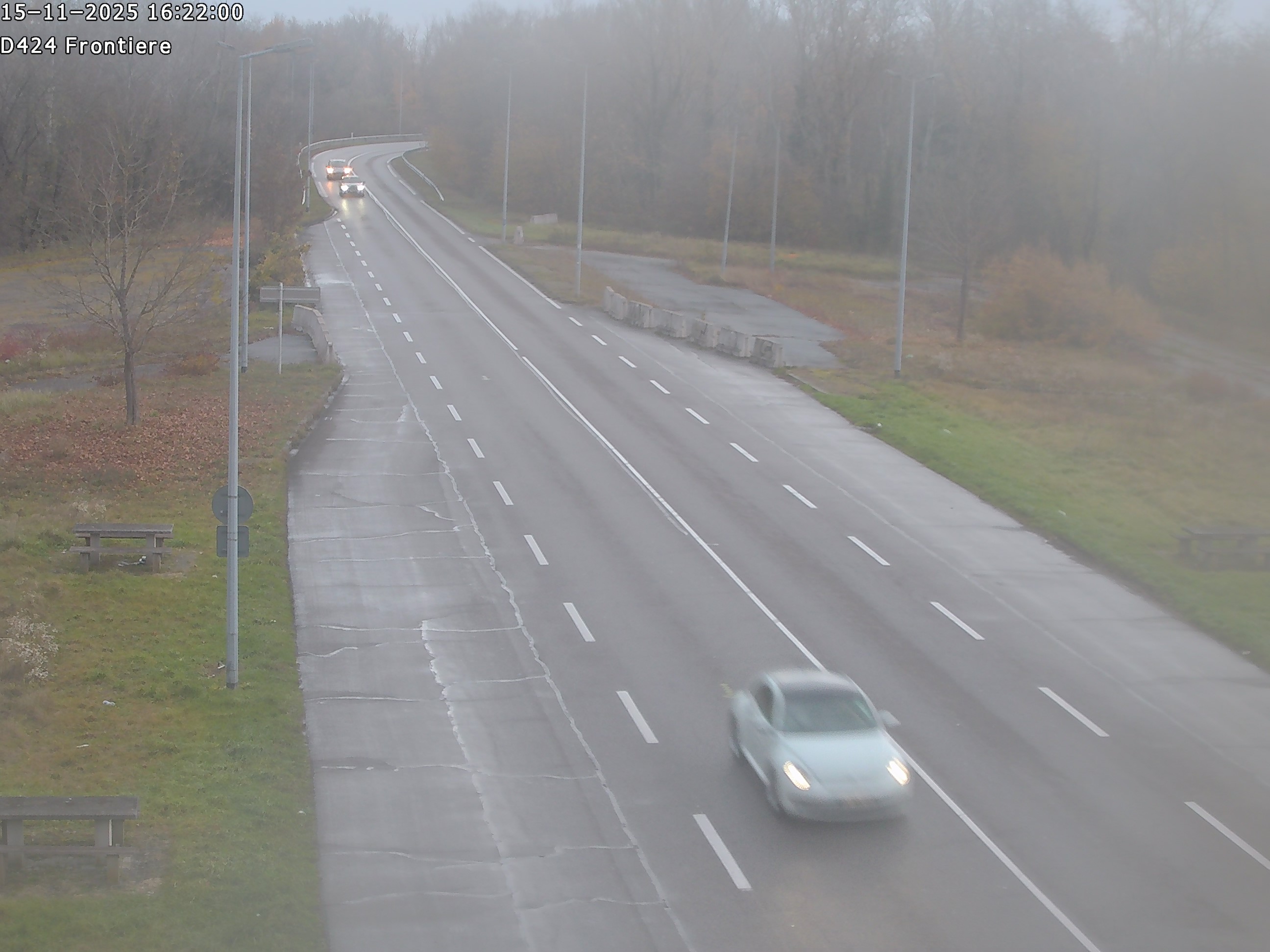 <h2>Webcam à Marckolsheim à la frontière franco-allemande, après la centrale hydroélectrique et les écluses EDF, au niveau de l'aire du Rhin</h2>