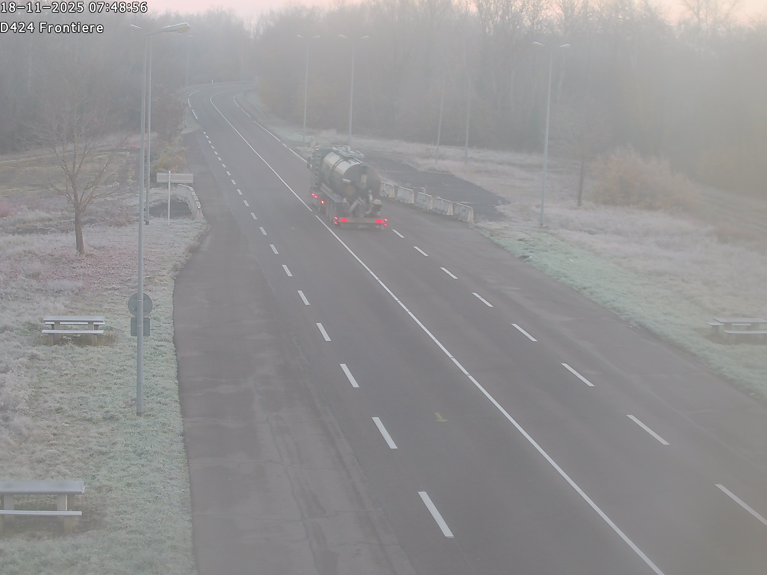 <h2>Webcam à Marckolsheim à la frontière franco-allemande, après la centrale hydroélectrique et les écluses EDF, au niveau de l'aire du Rhin</h2>