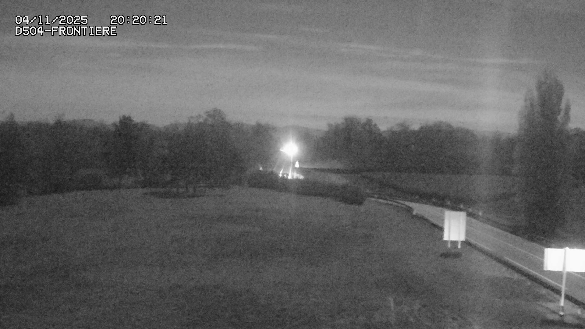 Webcam routière à Roppenheim sur la D4. La voie en sens inverse se dirige vers la frontière allemande