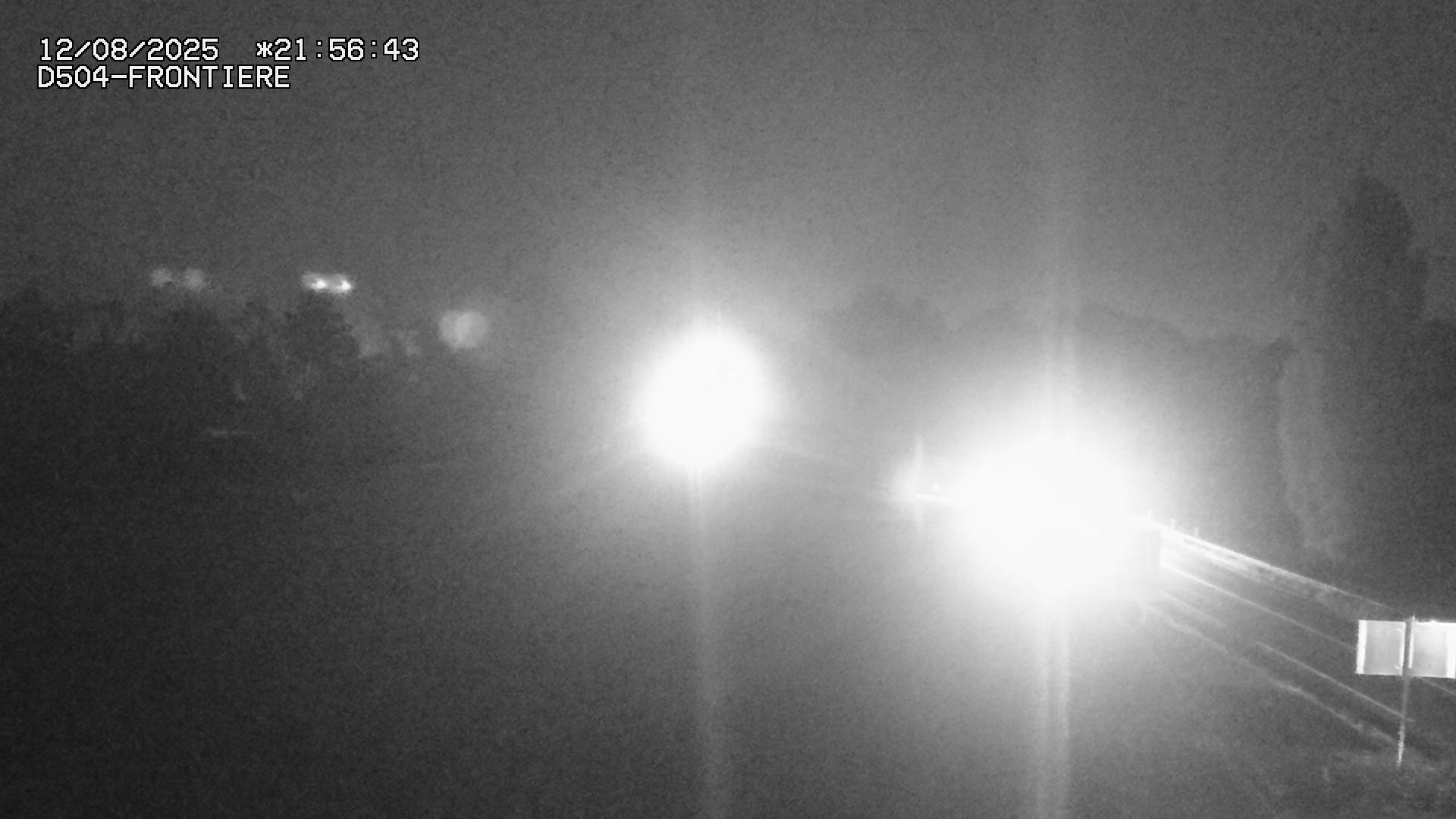 Webcam routière à Roppenheim sur la D4. La voie en sens inverse se dirige vers la frontière allemande