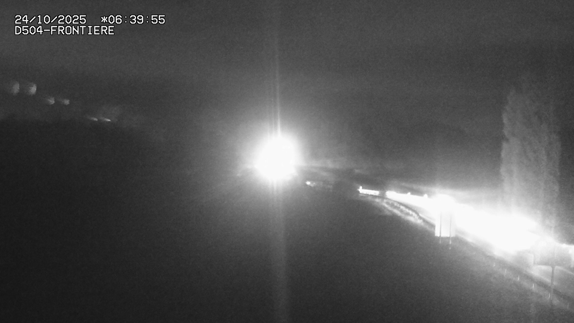 <h2>Webcam routière à Roppenheim sur la D4. La voie en sens inverse se dirige vers la frontière allemande</h2>