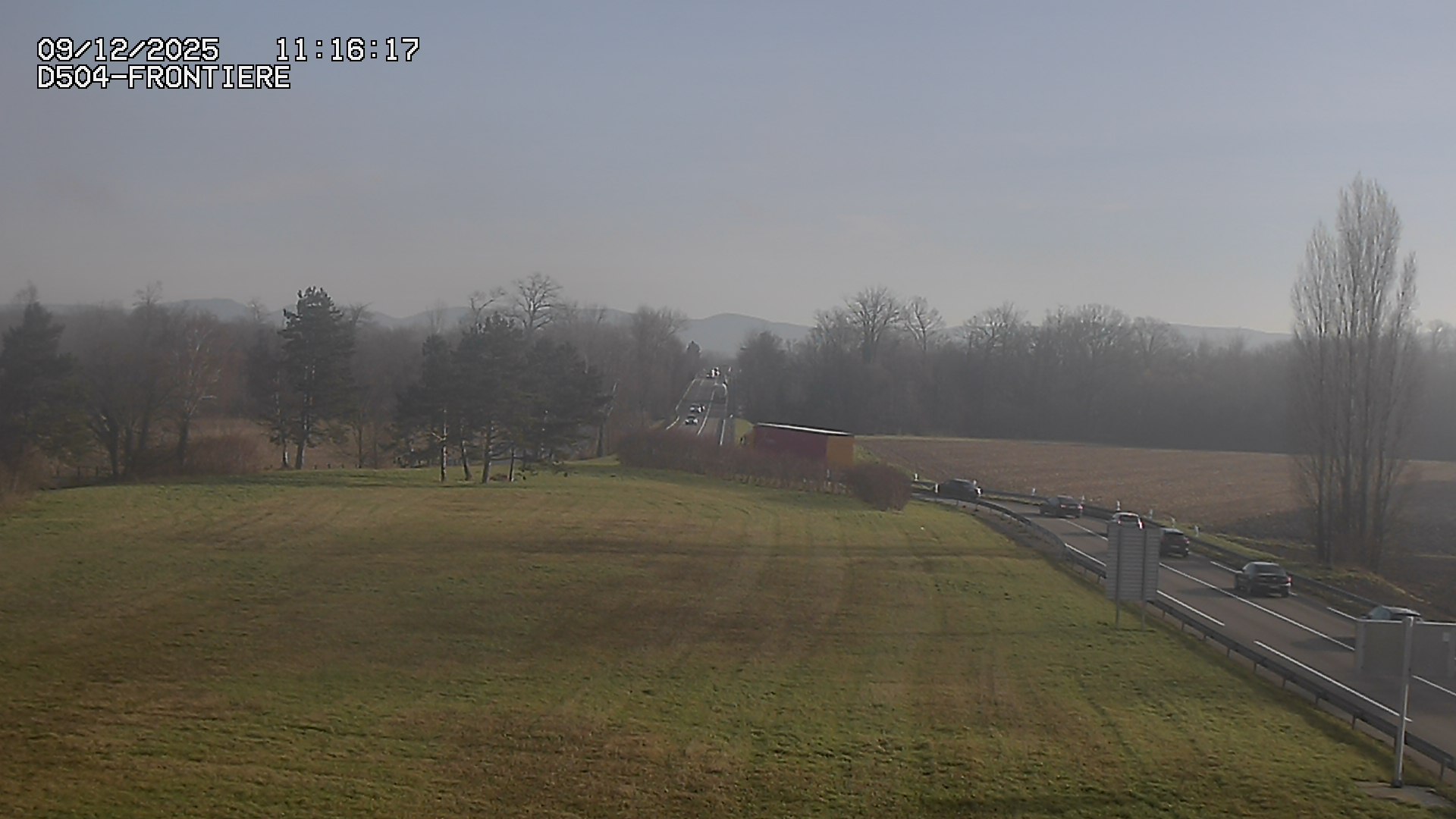 Webcam routière à Roppenheim sur la D4. La voie en sens inverse se dirige vers la frontière allemande