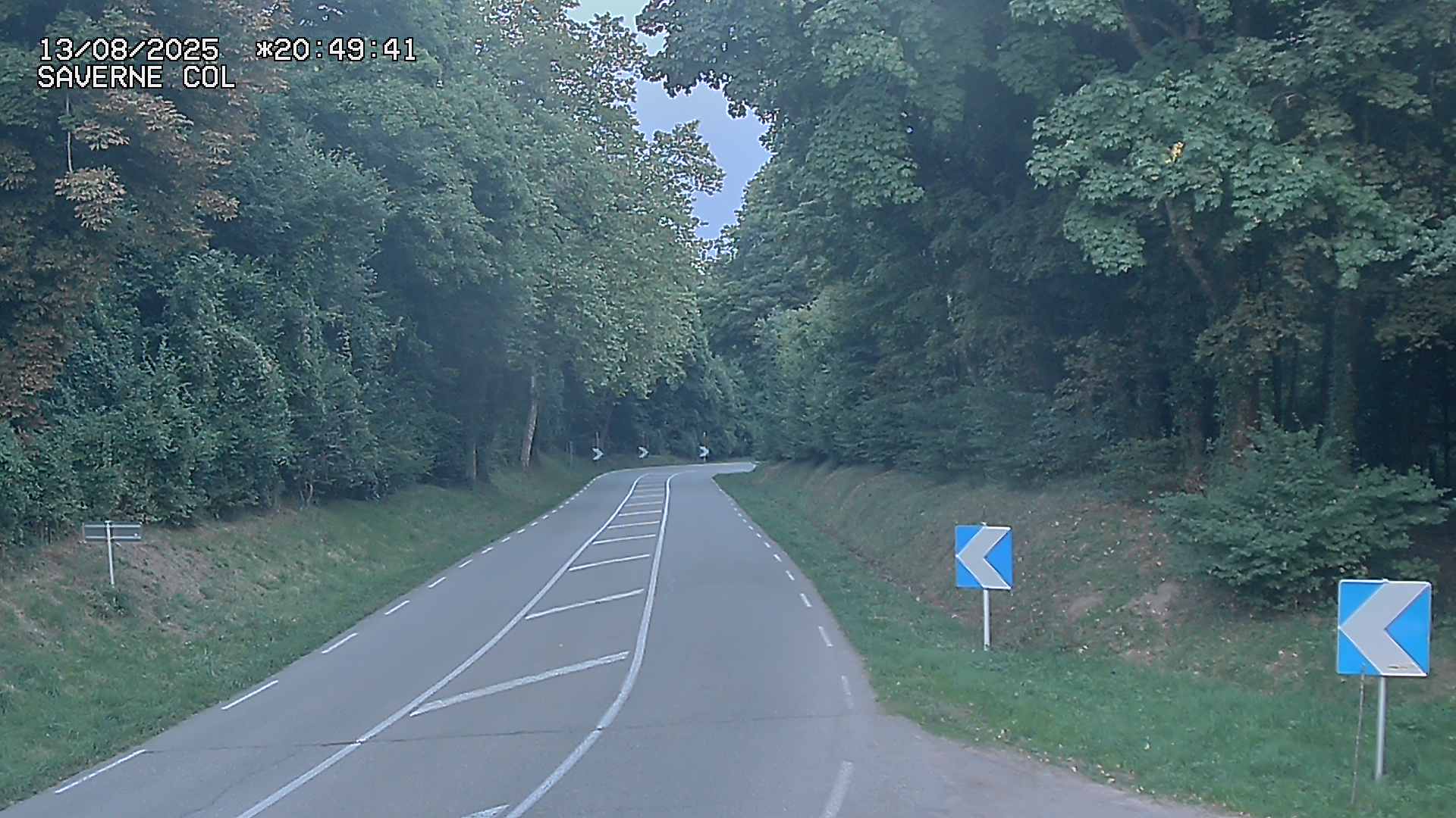<h2>Webcam sur le col de Saverne sur la D1004. Vue orientée vers Saverne dans le massif des Vosges</h2>