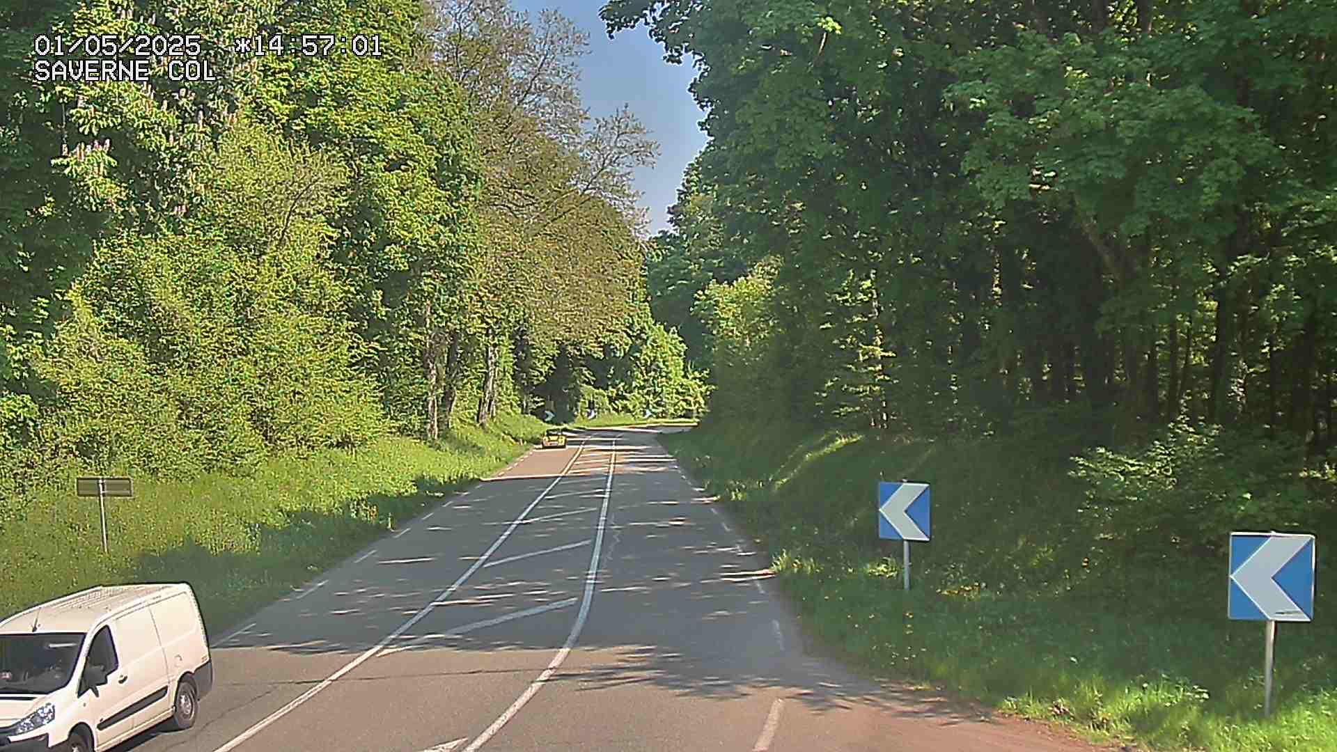 Webcam sur le col de Saverne sur la D1004. Vue orientée vers Saverne dans le massif des Vosges