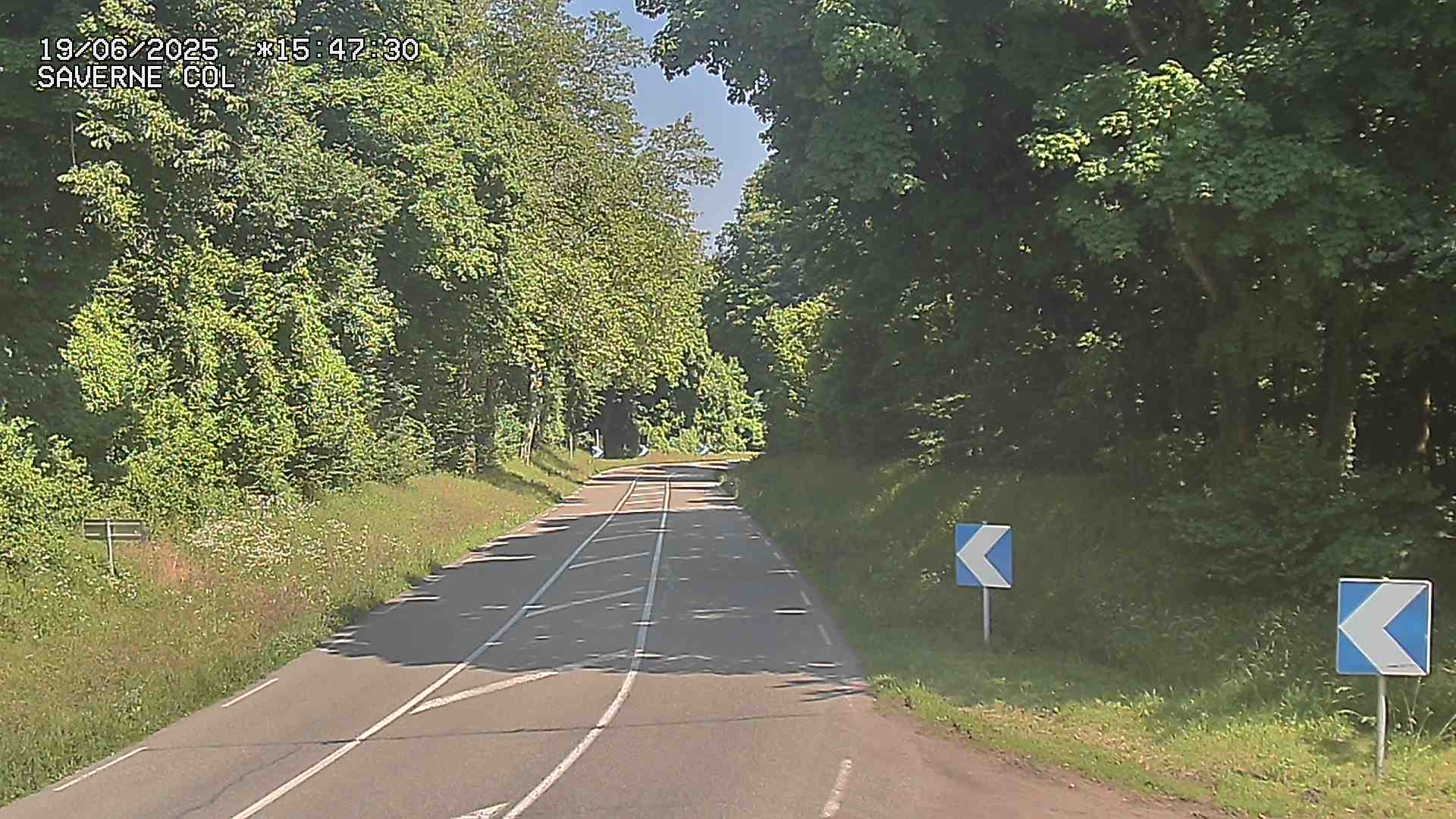 Webcam sur le col de Saverne sur la D1004. Vue orientée vers Saverne dans le massif des Vosges