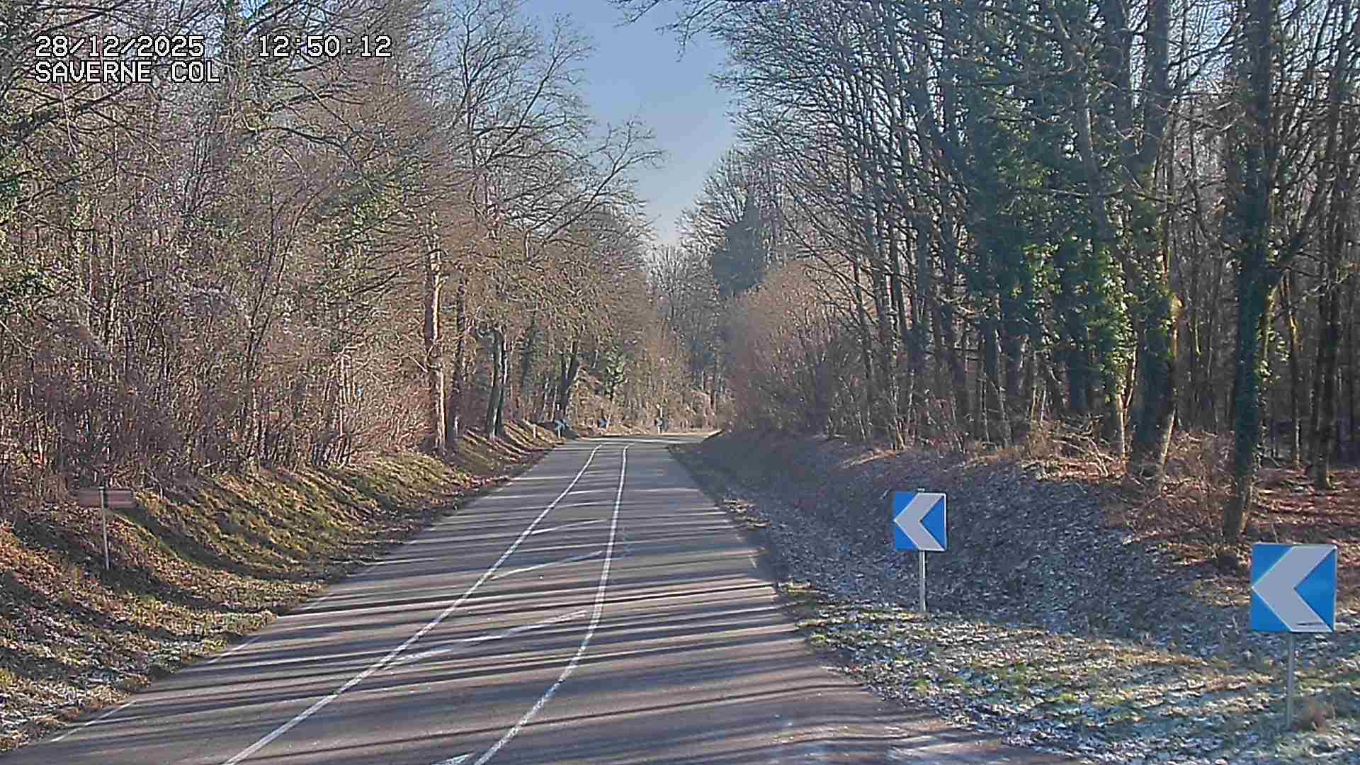 Webcam sur le col de Saverne sur la D1004. Vue orientée vers Saverne dans le massif des Vosges