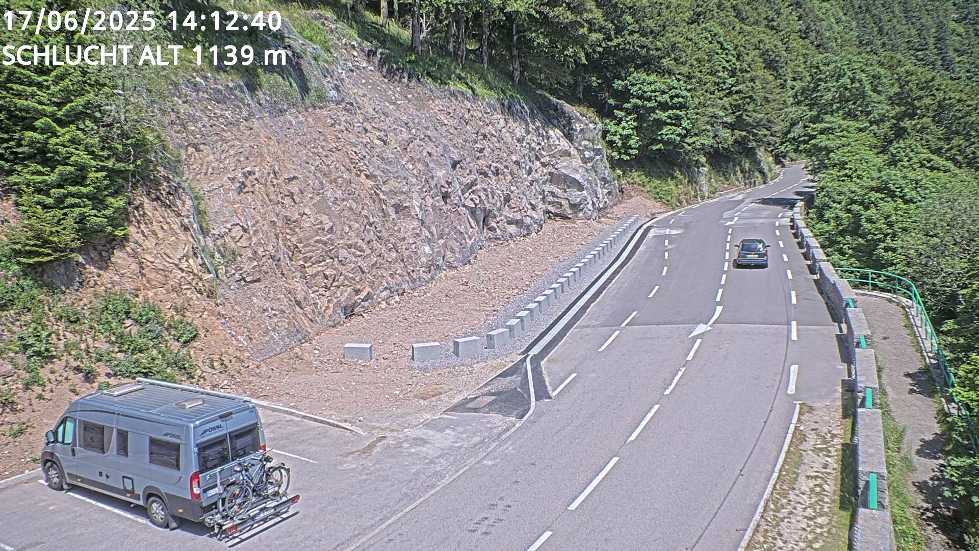<h2>Webcam du col de la Schlucht à 1145 mètres d'altitude dans les Vosges sur la D417 dans le village du Valtin</h2>