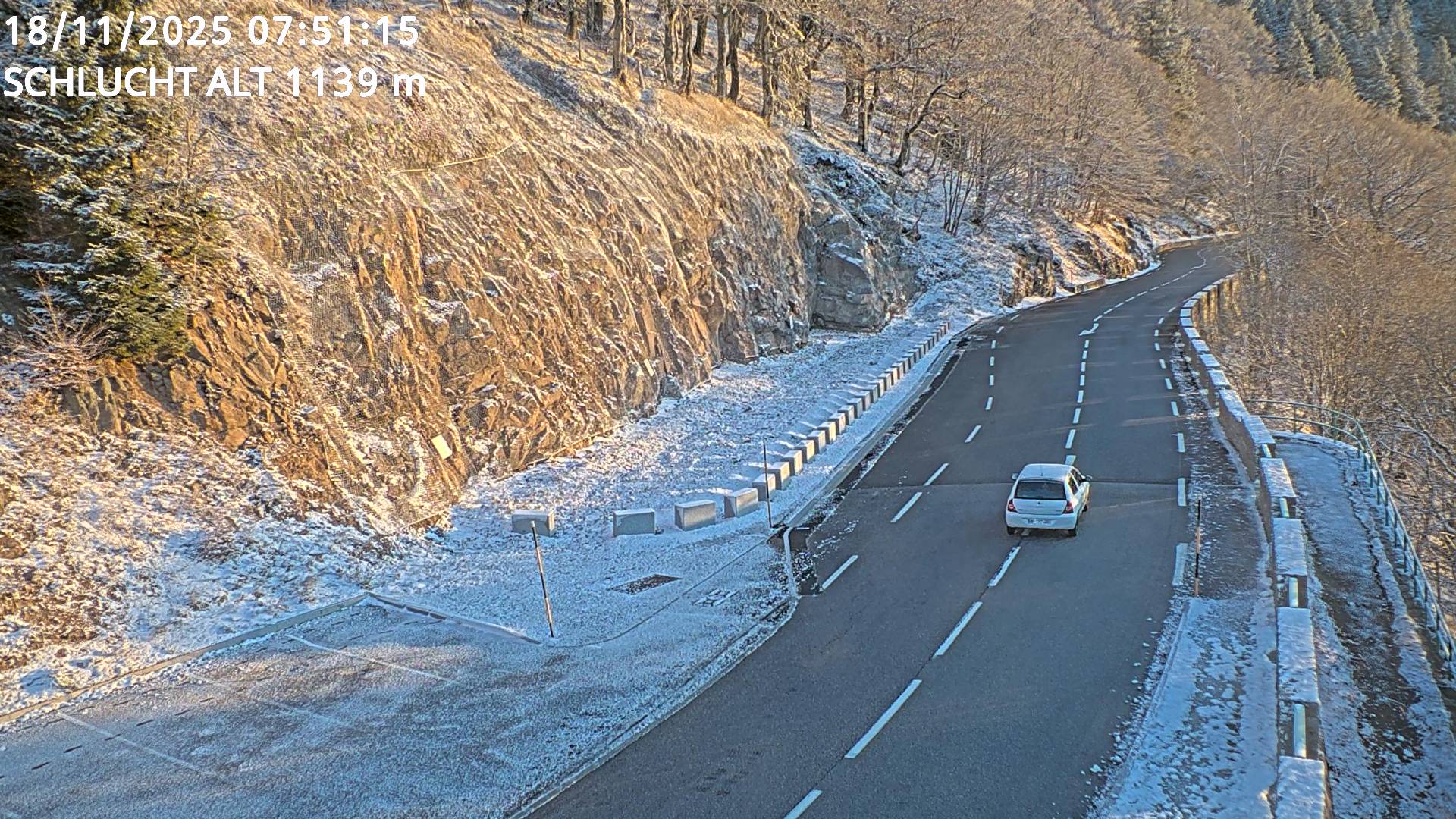 <h2>Webcam du col de la Schlucht à 1145 mètres d'altitude dans les Vosges sur la D417 dans le village du Valtin</h2>