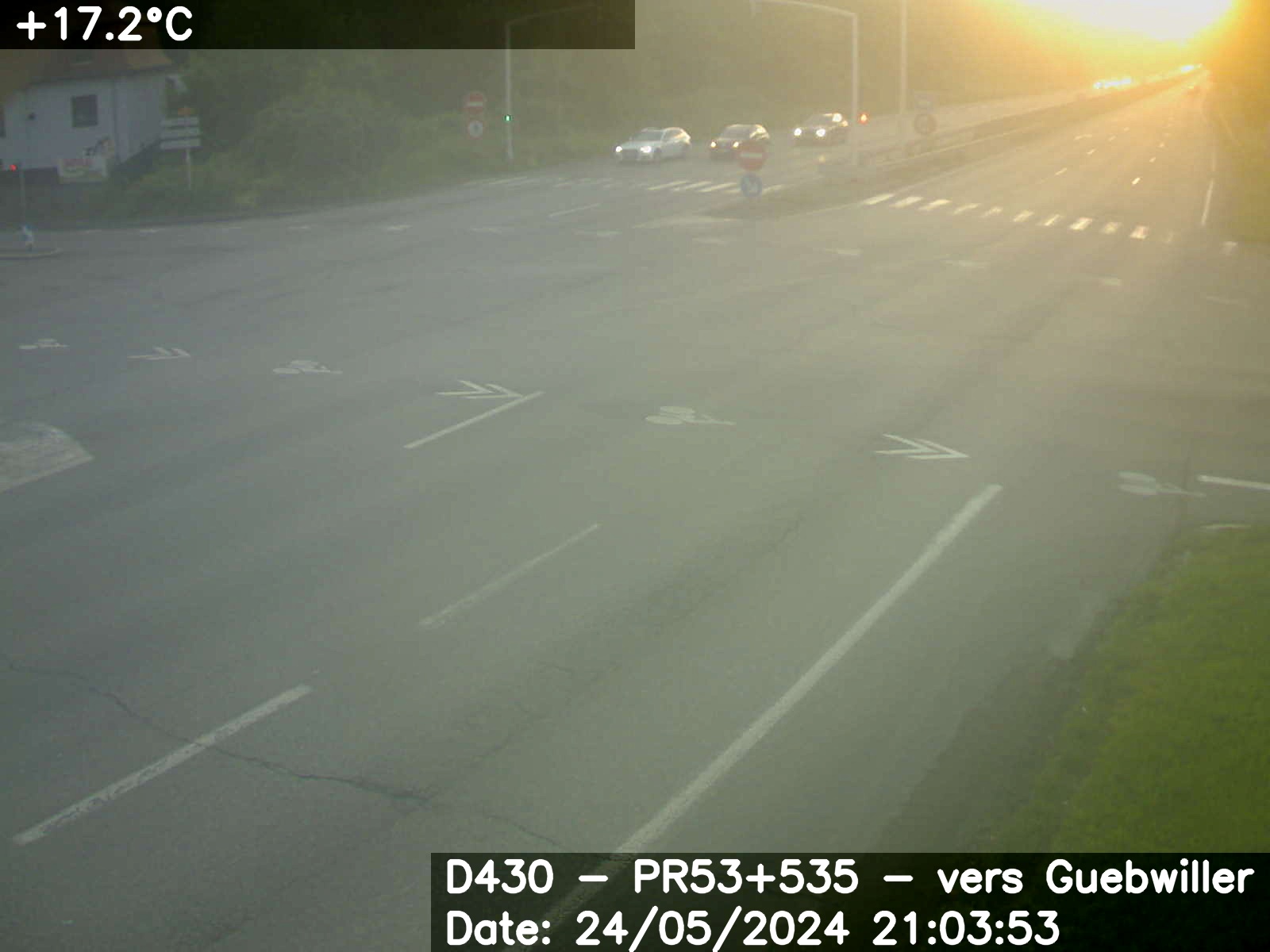 Webcam sur la D430 à la sortie de Mulhouse, à la jonction avec la D20 à Kingersheim. Vue orientée vers Guebwiller