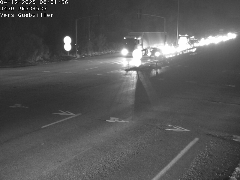 Webcam sur la D430 à la sortie de Mulhouse, à la jonction avec la D20 à Kingersheim. Vue orientée vers Guebwiller