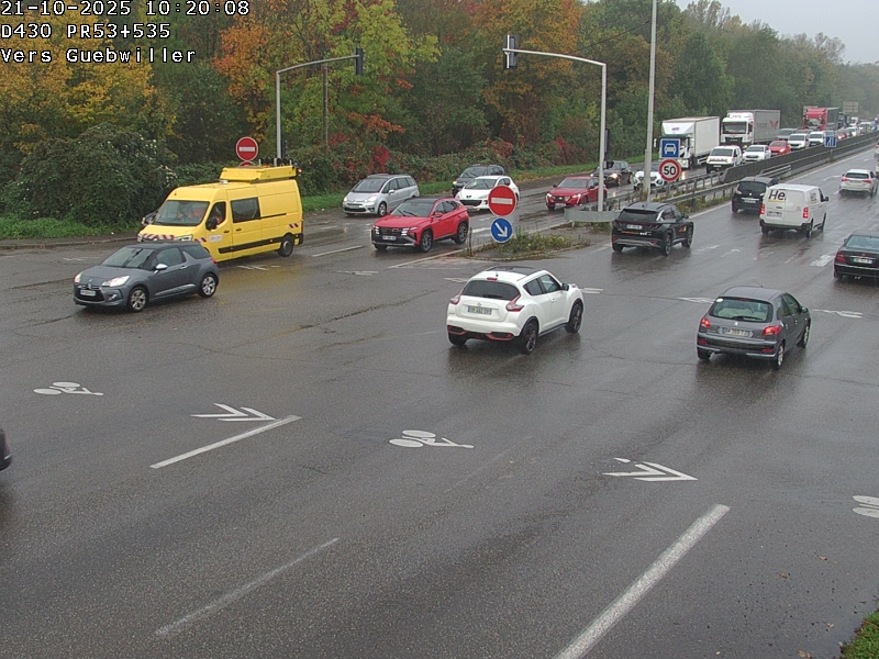Webcam sur la D430 à la sortie de Mulhouse, à la jonction avec la D20 à Kingersheim. Vue orientée vers Guebwiller