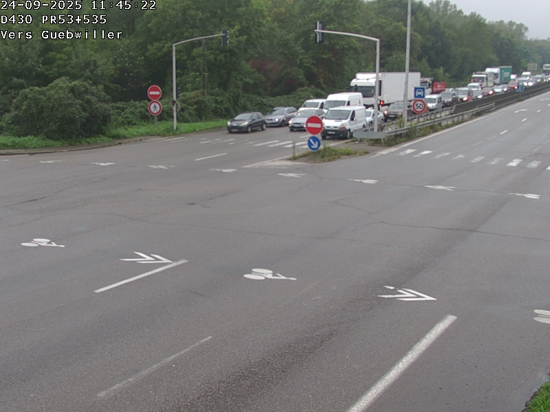 Webcam sur la D430 à la sortie de Mulhouse, à la jonction avec la D20 à Kingersheim. Vue orientée vers Guebwiller