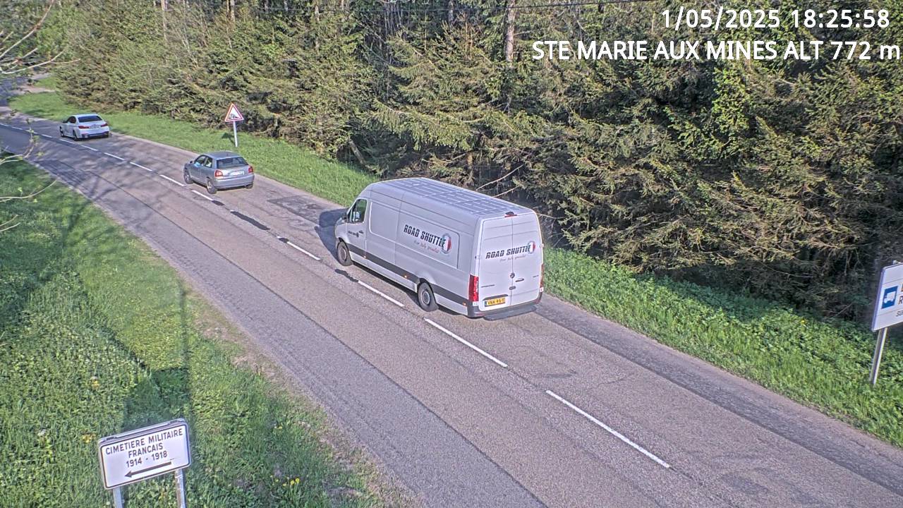 Webcam du col de Saint-Marie dans les Vosges à Saint-Marie-aux-Mines. Vue orientée vers l'Alsace
